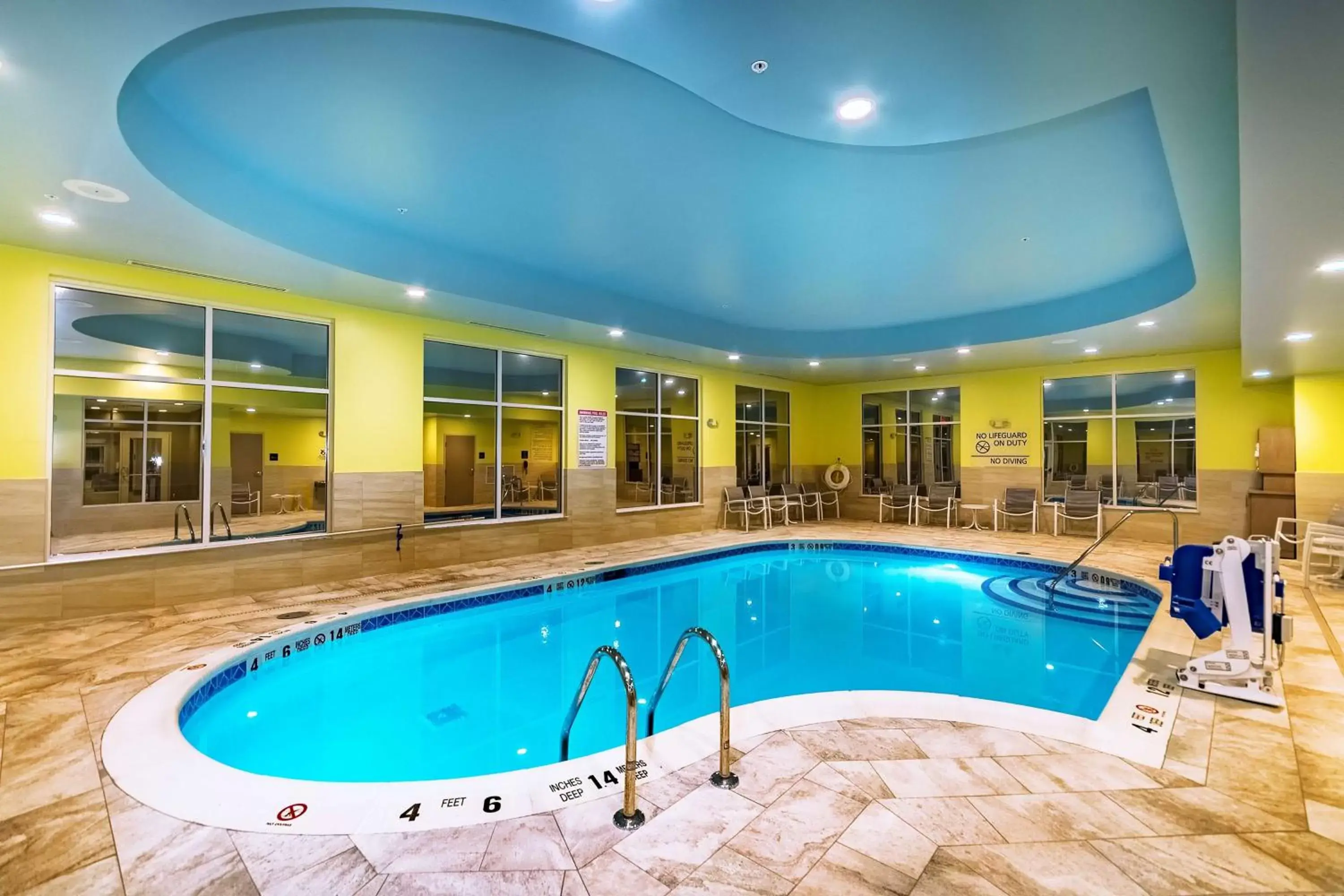 Pool view, Swimming Pool in Hampton Inn Lockport - Buffalo, NY