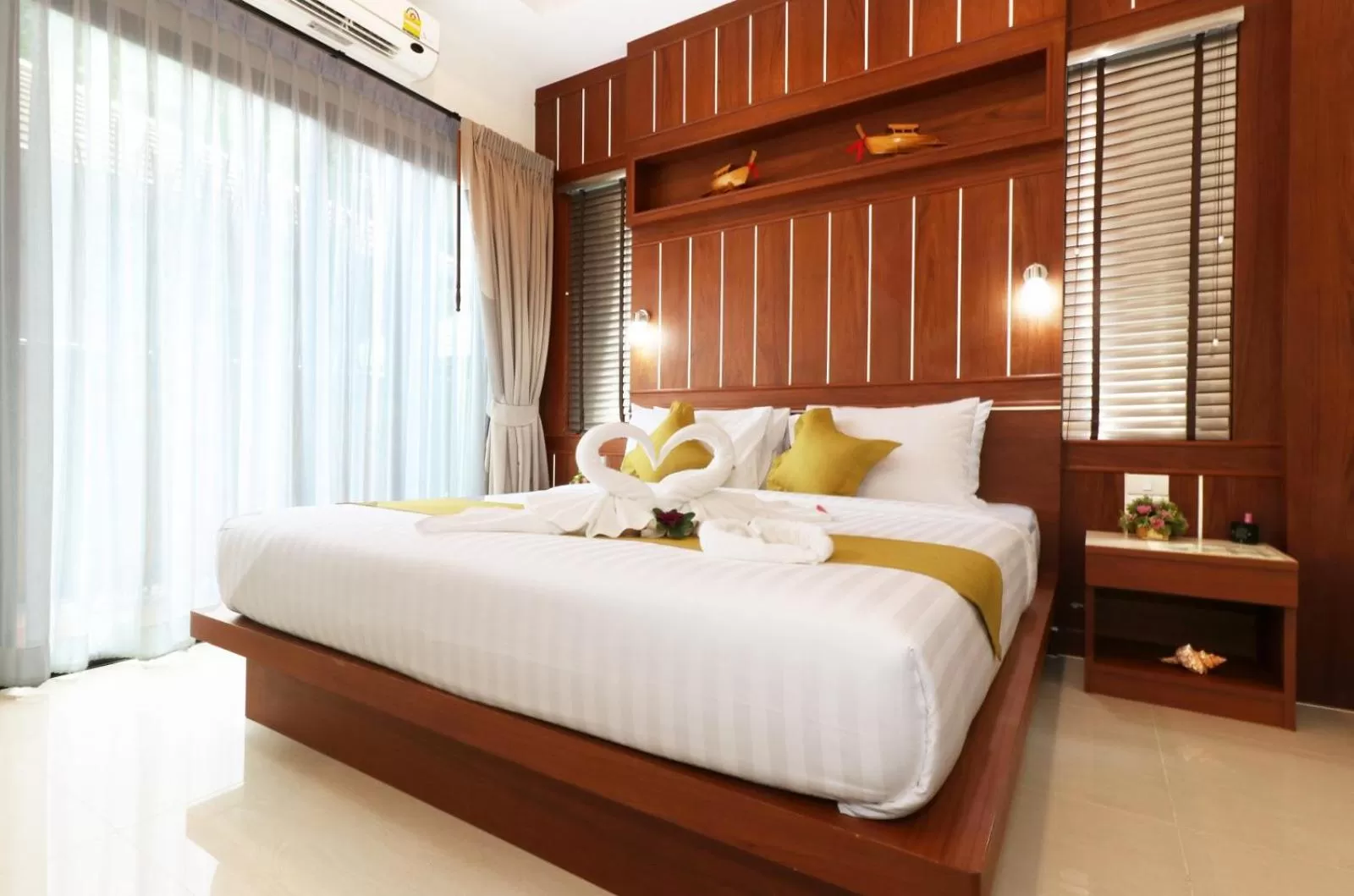 Bed in The Scene Cliff View Villas