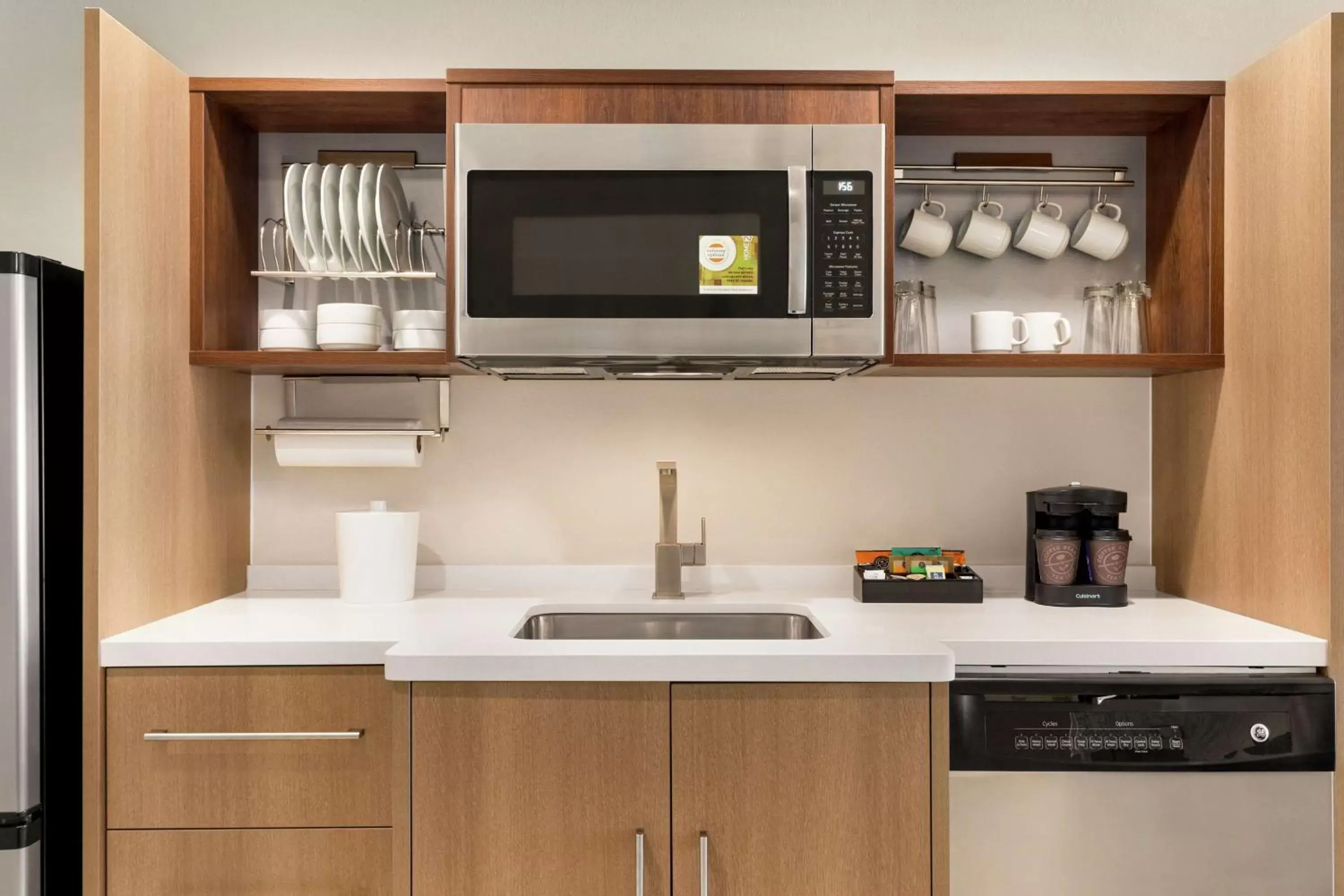 Kitchen or kitchenette, Kitchen/Kitchenette in Home2 Suites By Hilton Harrisburg