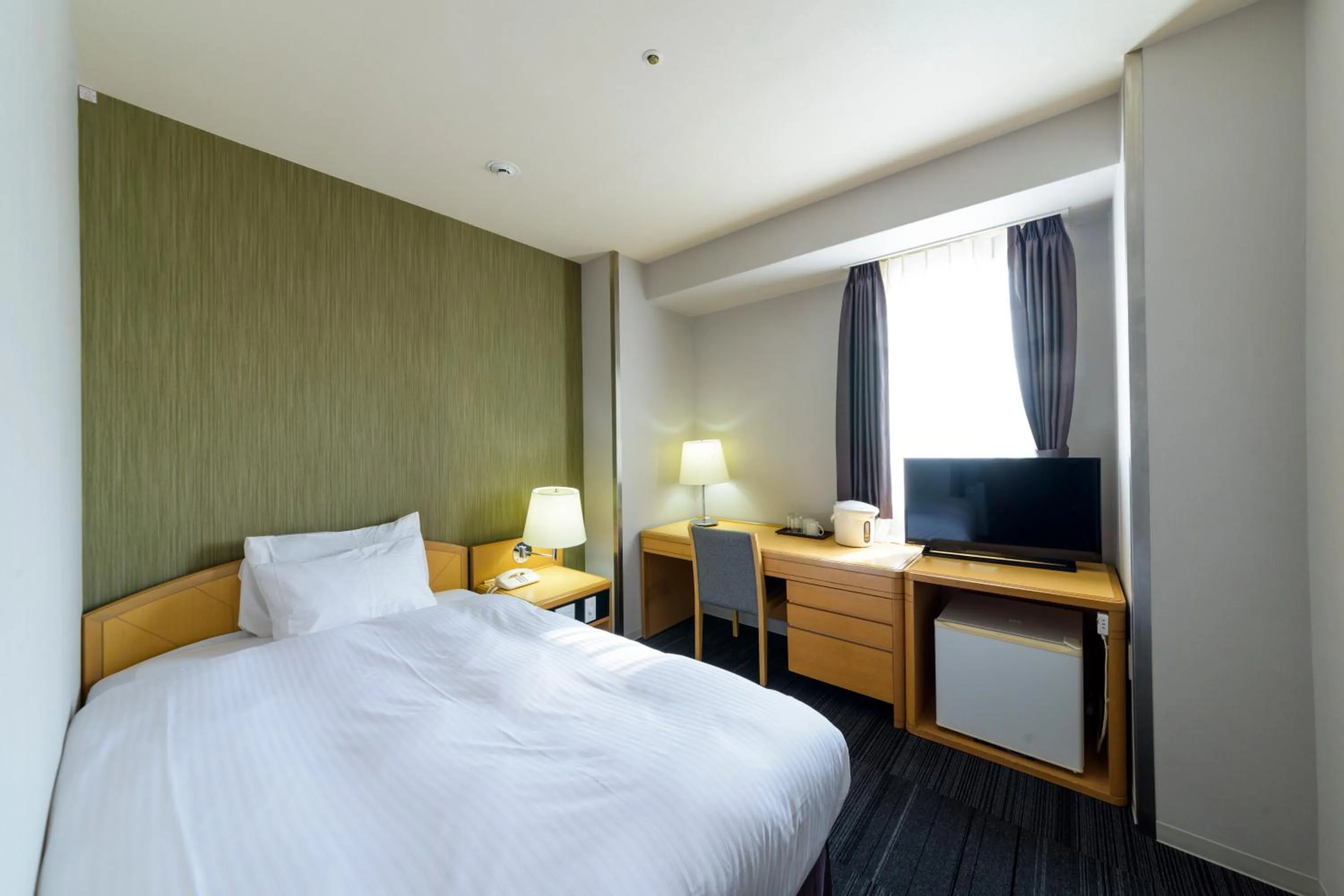 SureStay Plus Hotel by Best Western Shin-Osaka