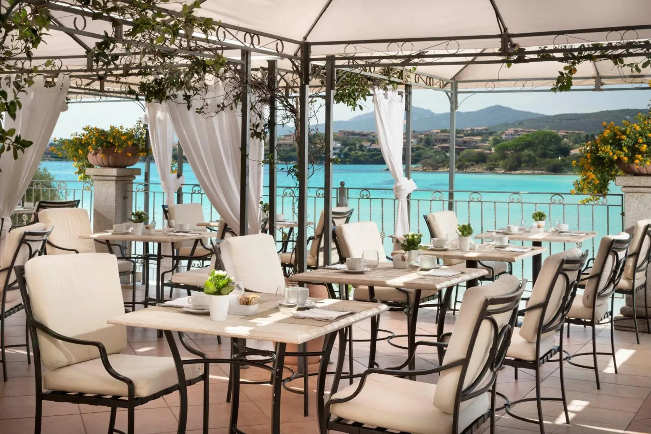 Restaurant/places to eat in Gabbiano Azzurro Hotel & Suites Restaurant/places to eat in Gabbiano Azzurro Hotel & Suites