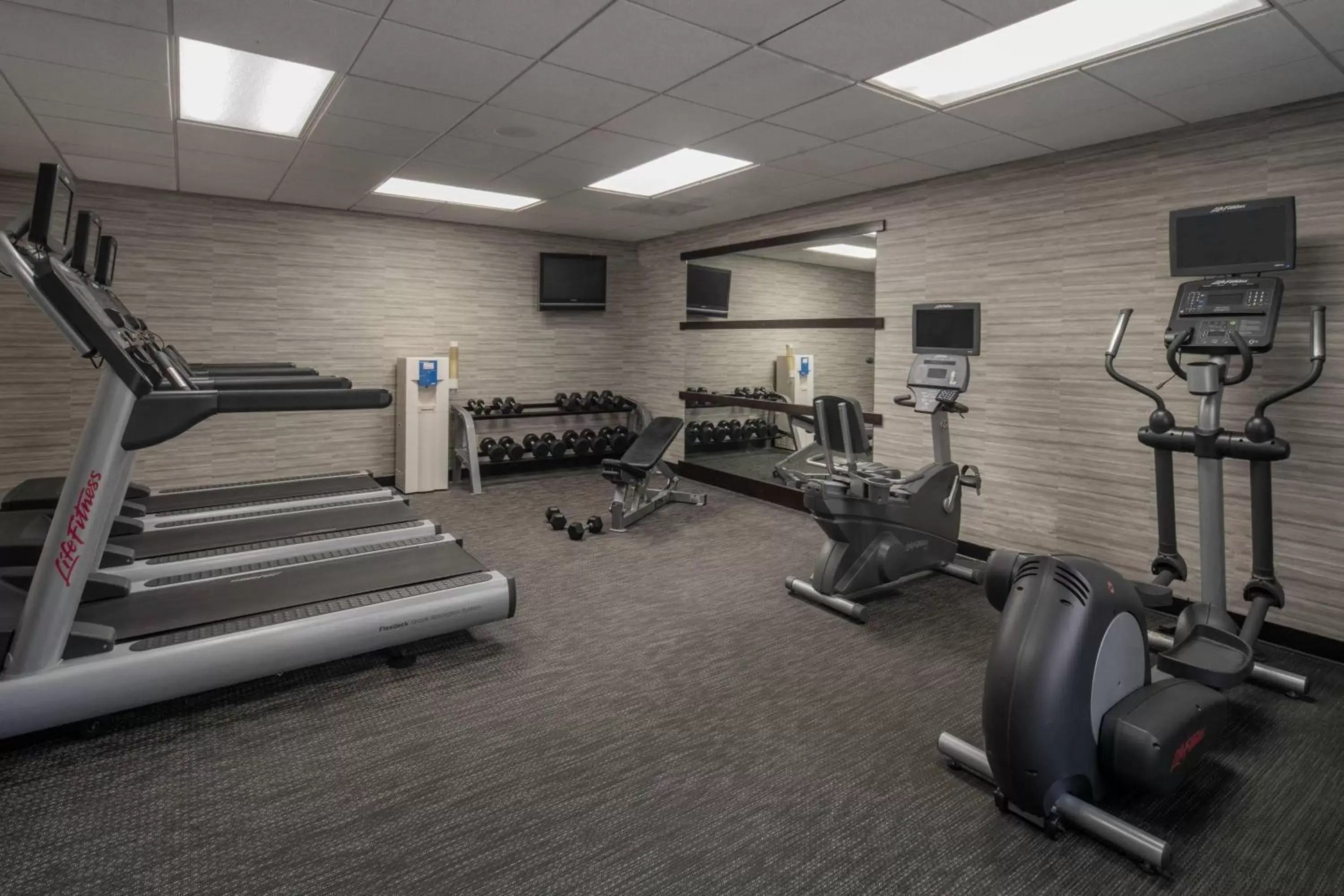 Fitness centre/facilities, Fitness Center/Facilities in Courtyard St. Louis Creve Coeur