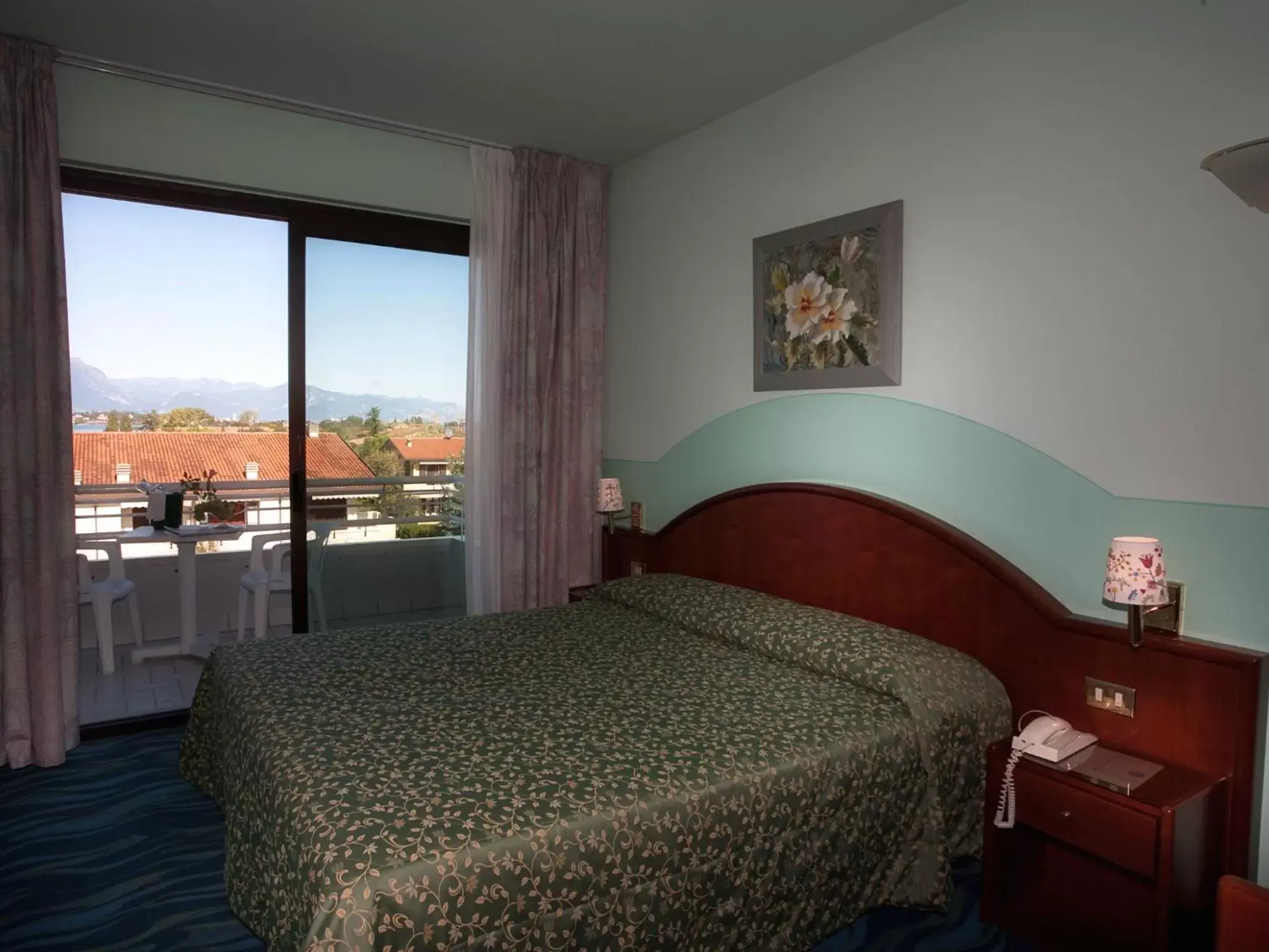 Classic Double Room for Single Use in Hotel Porto Azzurro