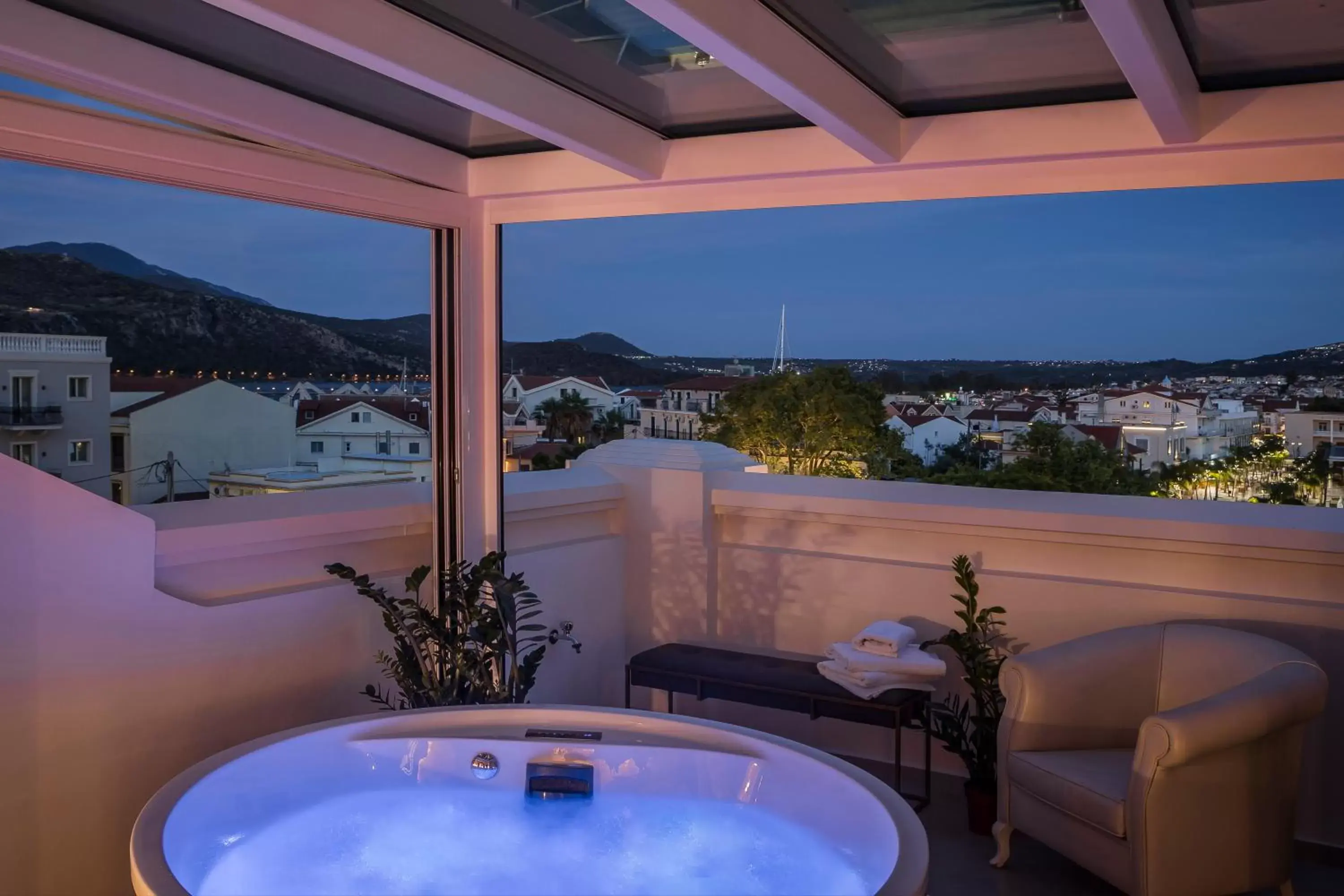 Hot Tub, Pool View in Ionian Plaza Hotel