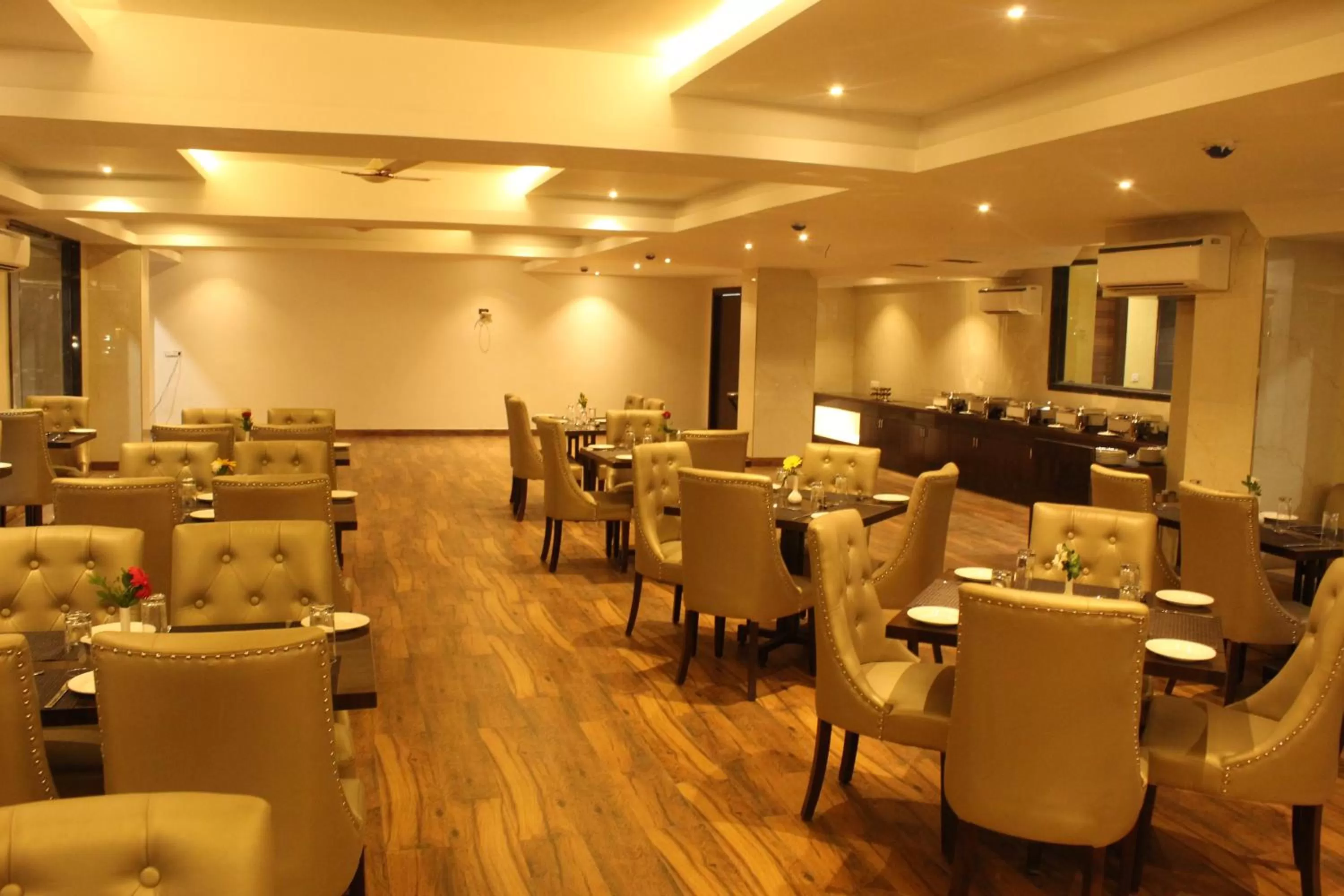 Restaurant/places to eat in BELLS BEACH RESORT , A Unit of Resort De Balneaire