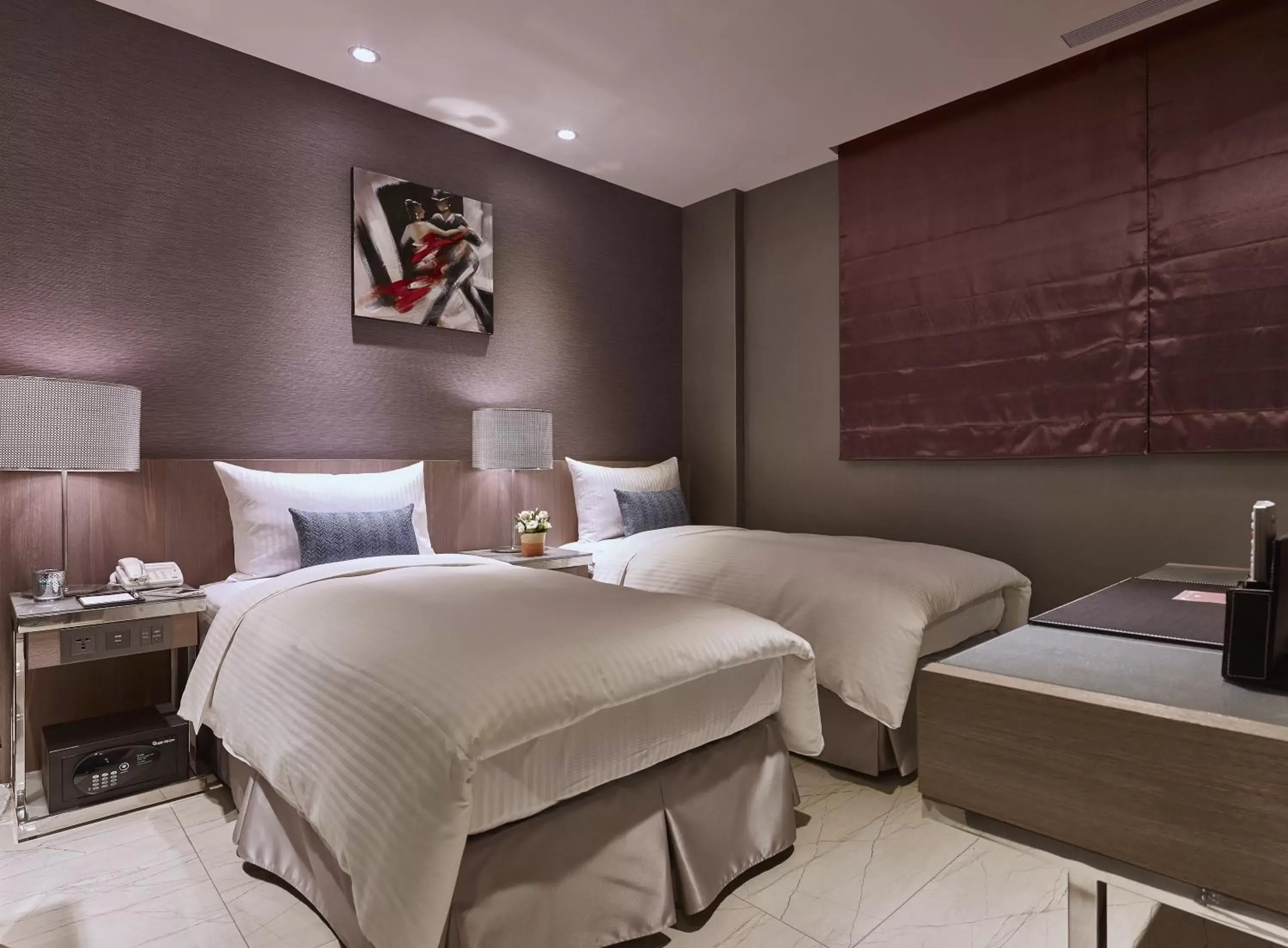 Photo of the whole room, Bed in Beauty Hotels Taipei - B7 Journey