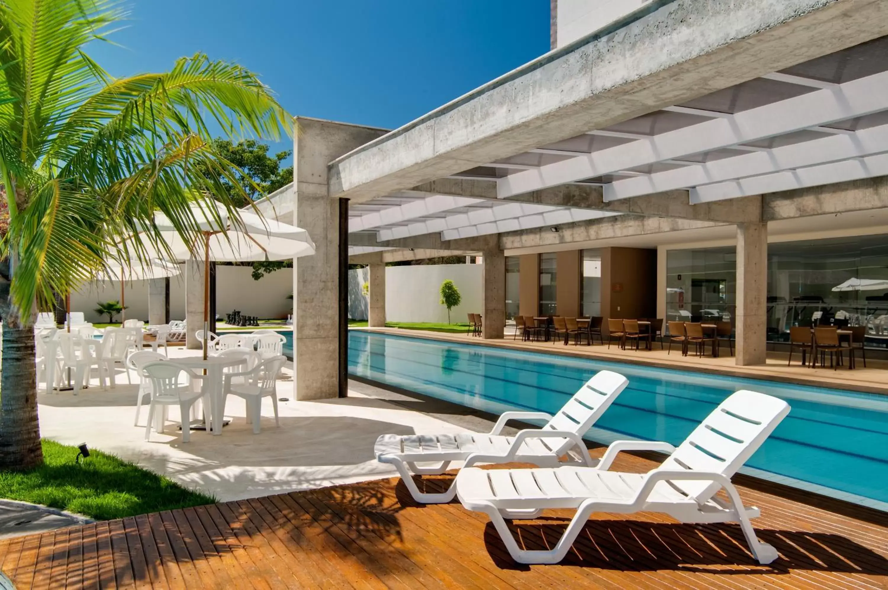 Balcony/Terrace, Swimming Pool in Best Western Suites Le Jardin Caldas Novas