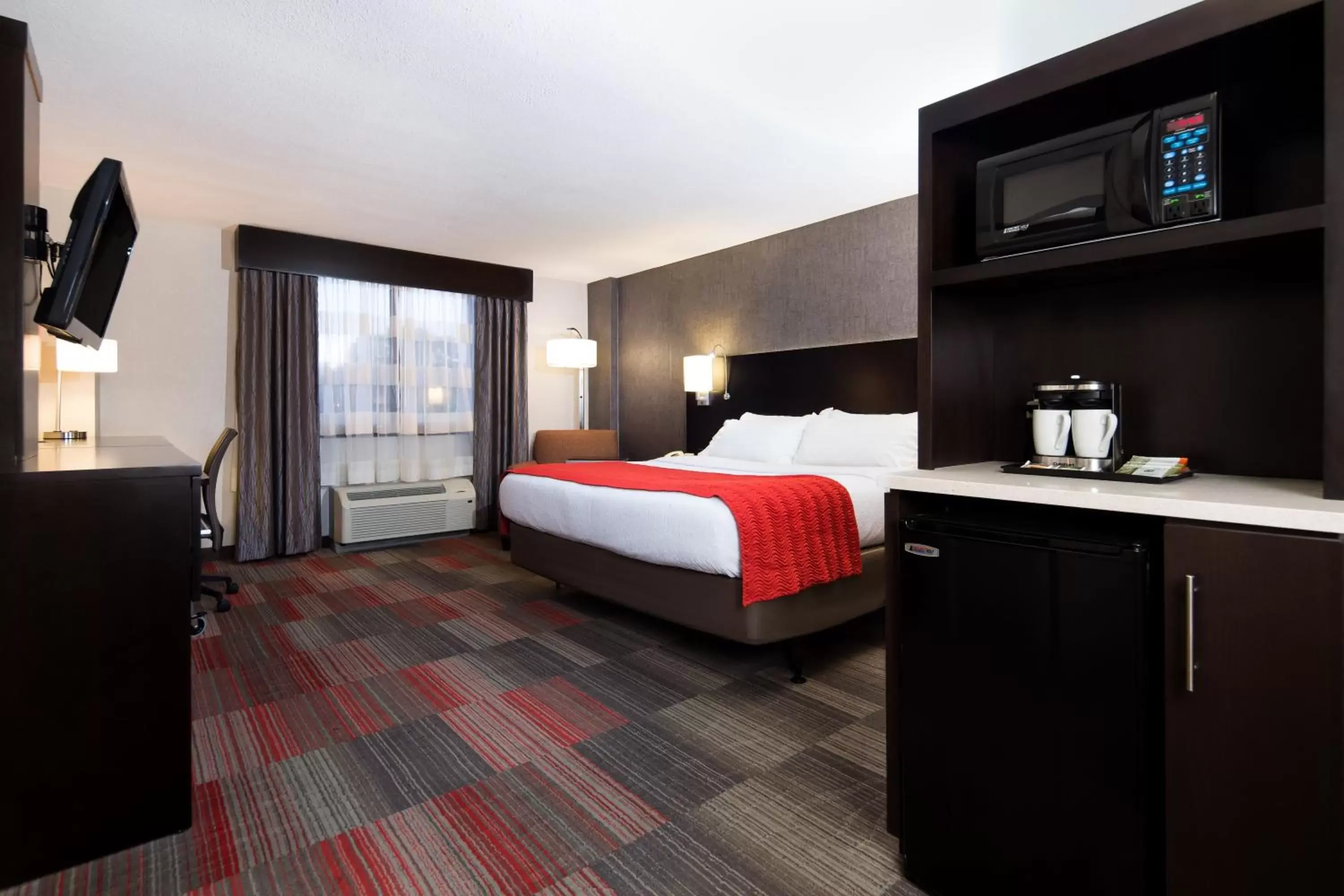 Photo of the whole room in Holiday Inn Milwaukee Riverfront, an IHG Hotel