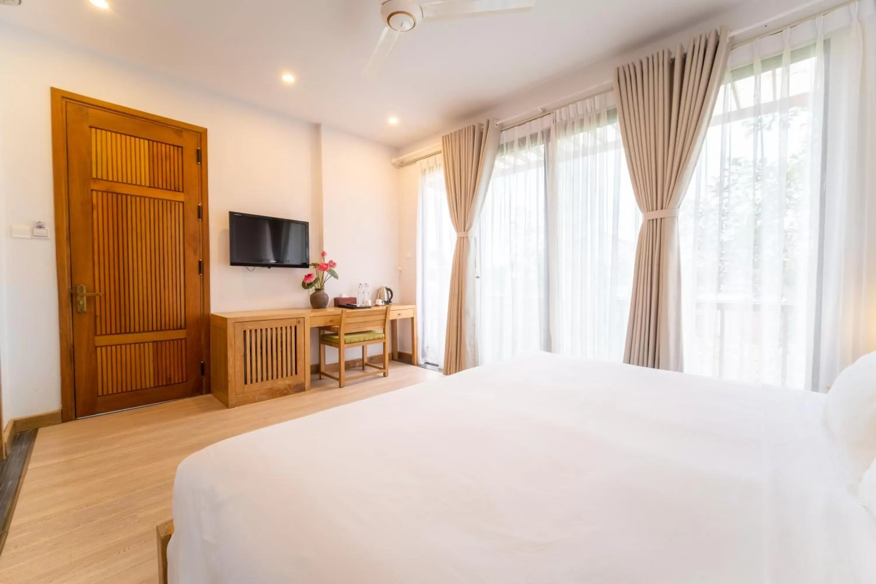 Photo of the whole room, Bed in ZEN Boutique Hoi An