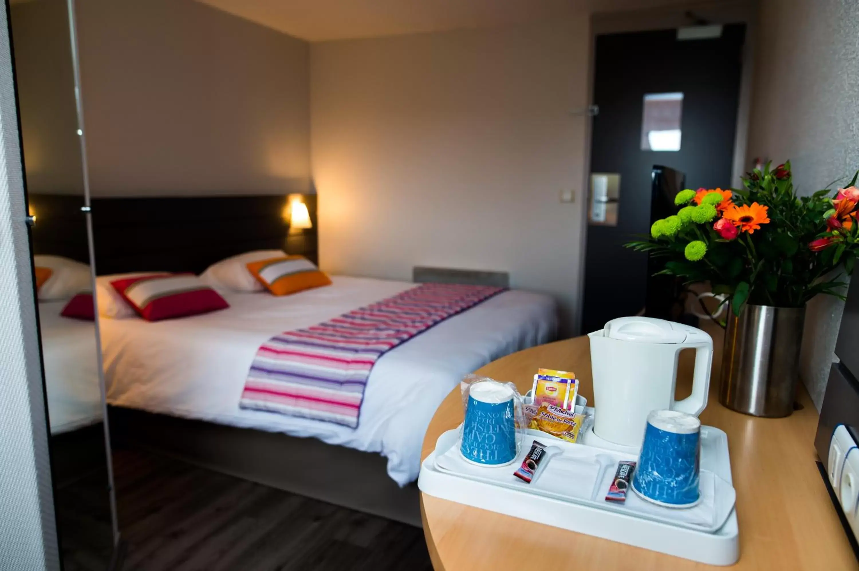 Double Room in Kyriad Orthez Double Room in Kyriad Orthez