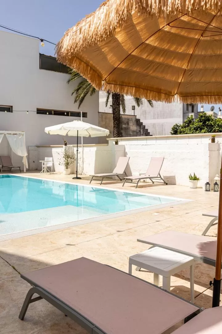 Swimming pool in La Gemma del Salento