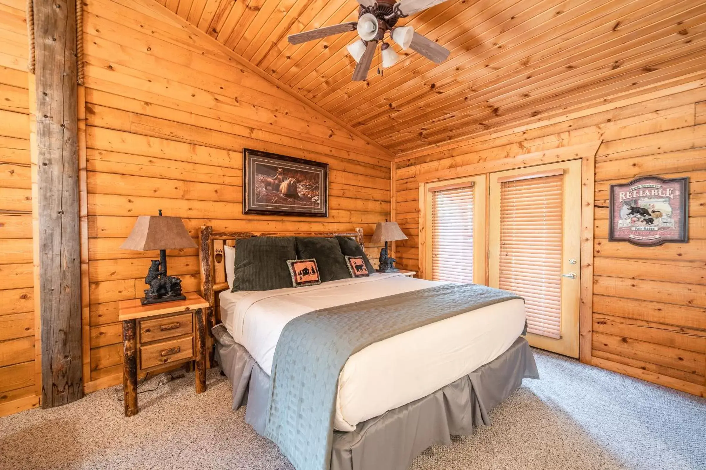 Bed in Cabins at Grand Mountain