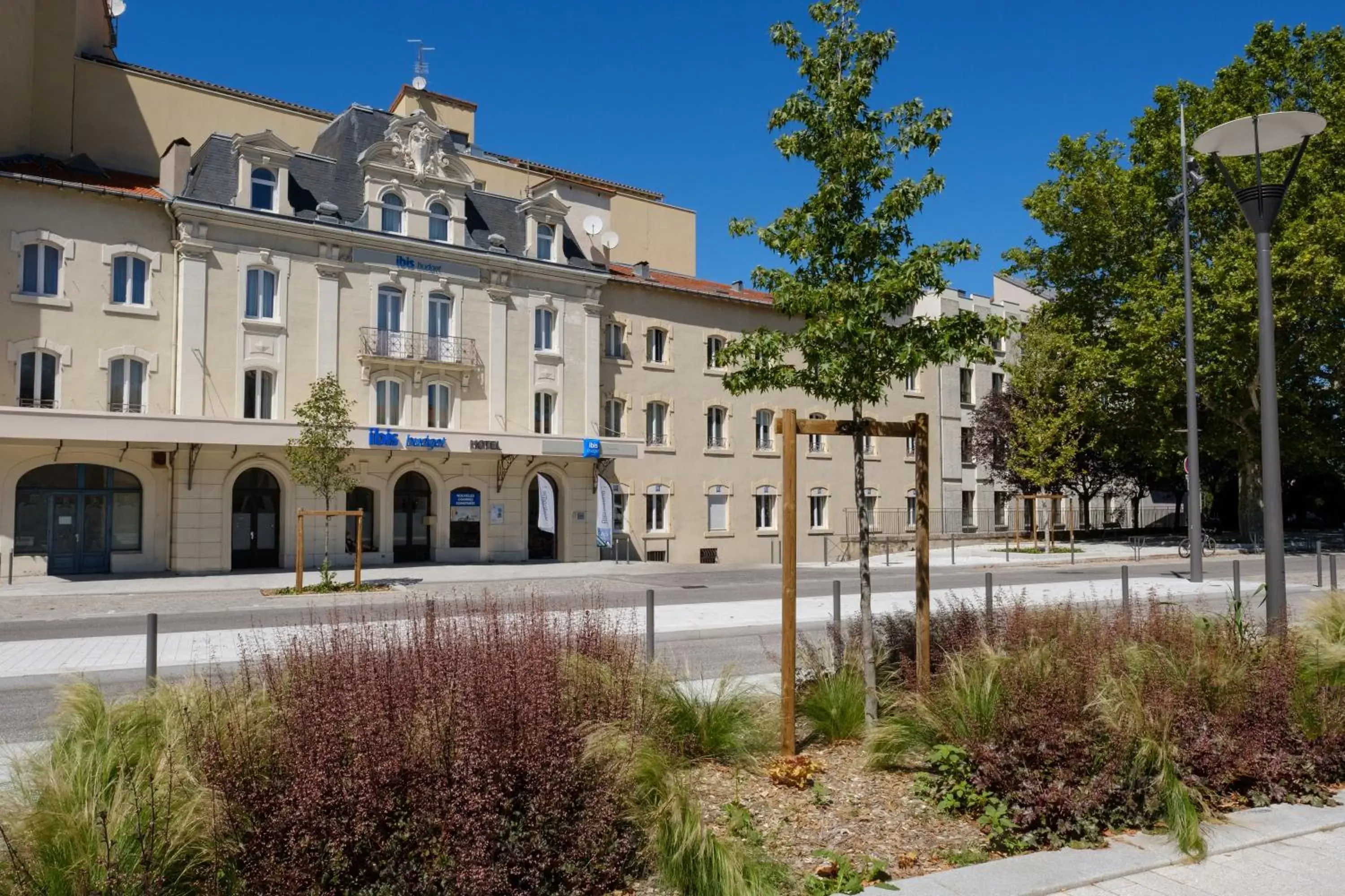 Property building in ibis budget Le Puy En Velay Property building in ibis budget Le Puy En Velay