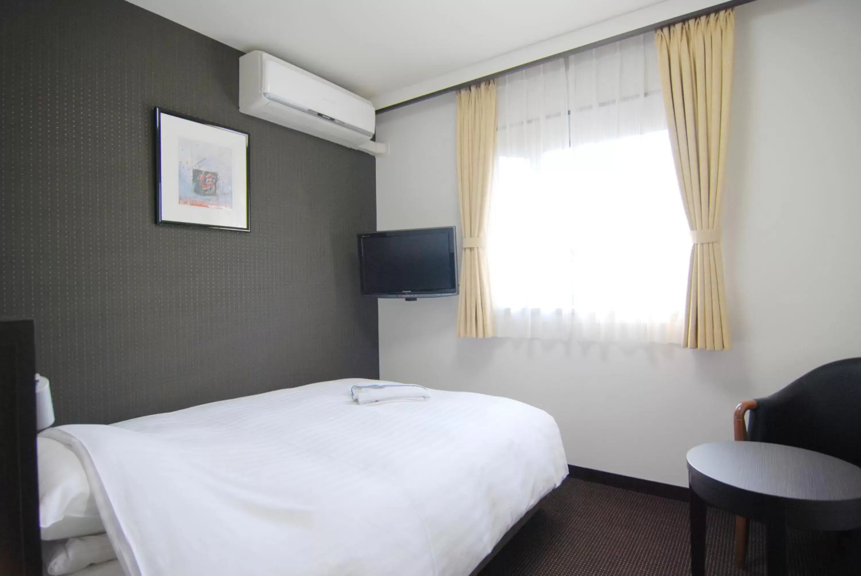 Double Room with Small Double Bed - Non-Smoking - Annex in Takamatsu Kokusai Hotel