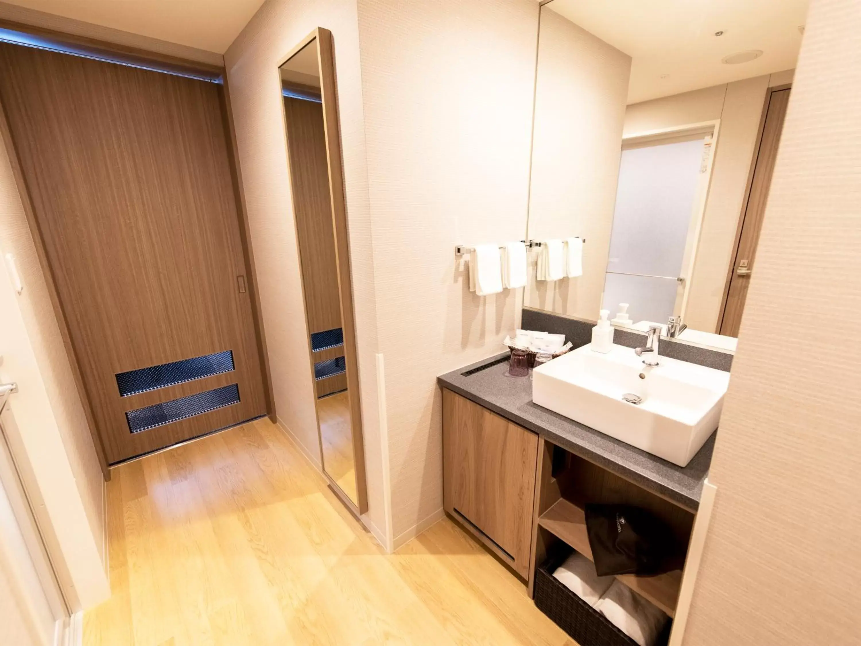 Photo of the whole room, Bathroom in Kawagoe Tobu Hotel