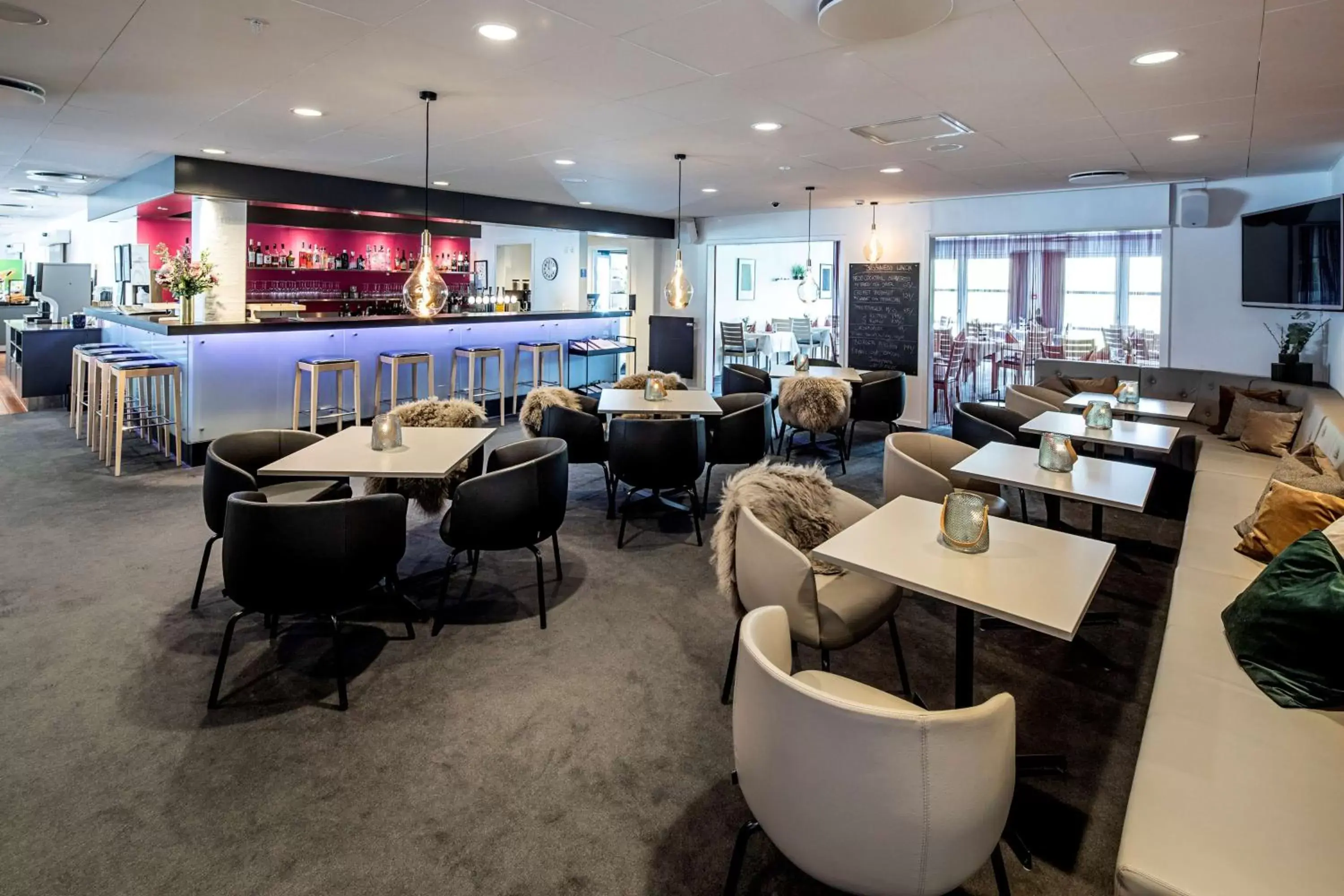 Restaurant/places to eat, Lounge/Bar in Scandic Odense