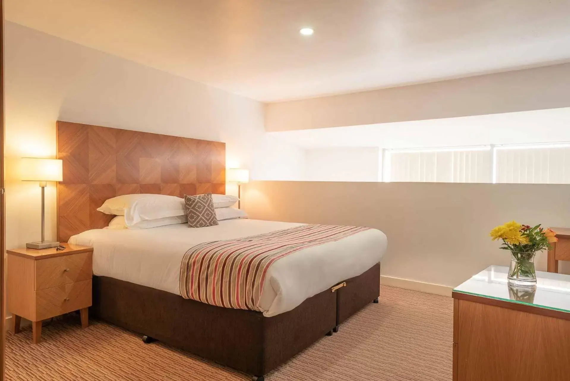 Photo of the whole room, Bed in PREMIER SUITES Liverpool