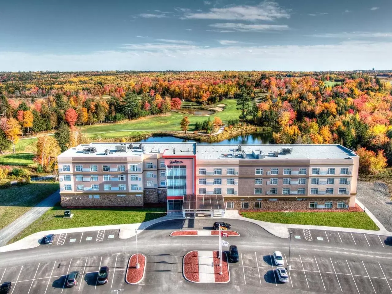 Golfcourse, Bird's-eye View in Radisson Kingswood Hotel & Suites, Fredericton