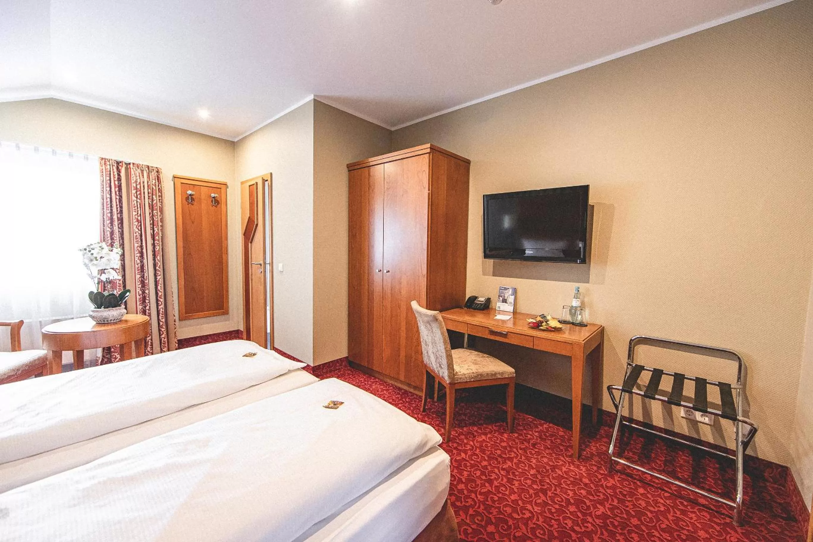 Photo of the whole room, Bed in PLAZA INN Recklinghausen