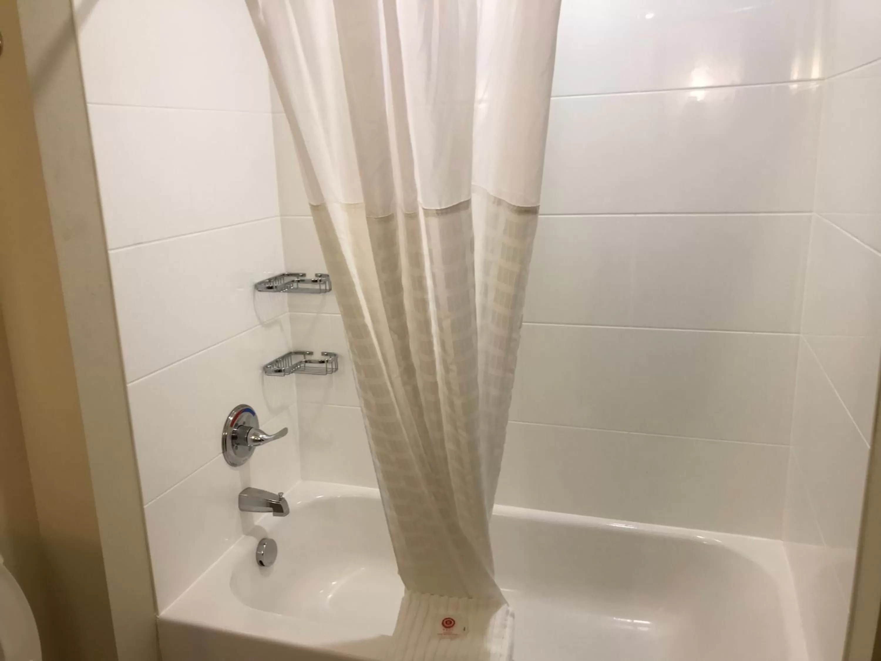 Bath in Comfort Suites Summerville North