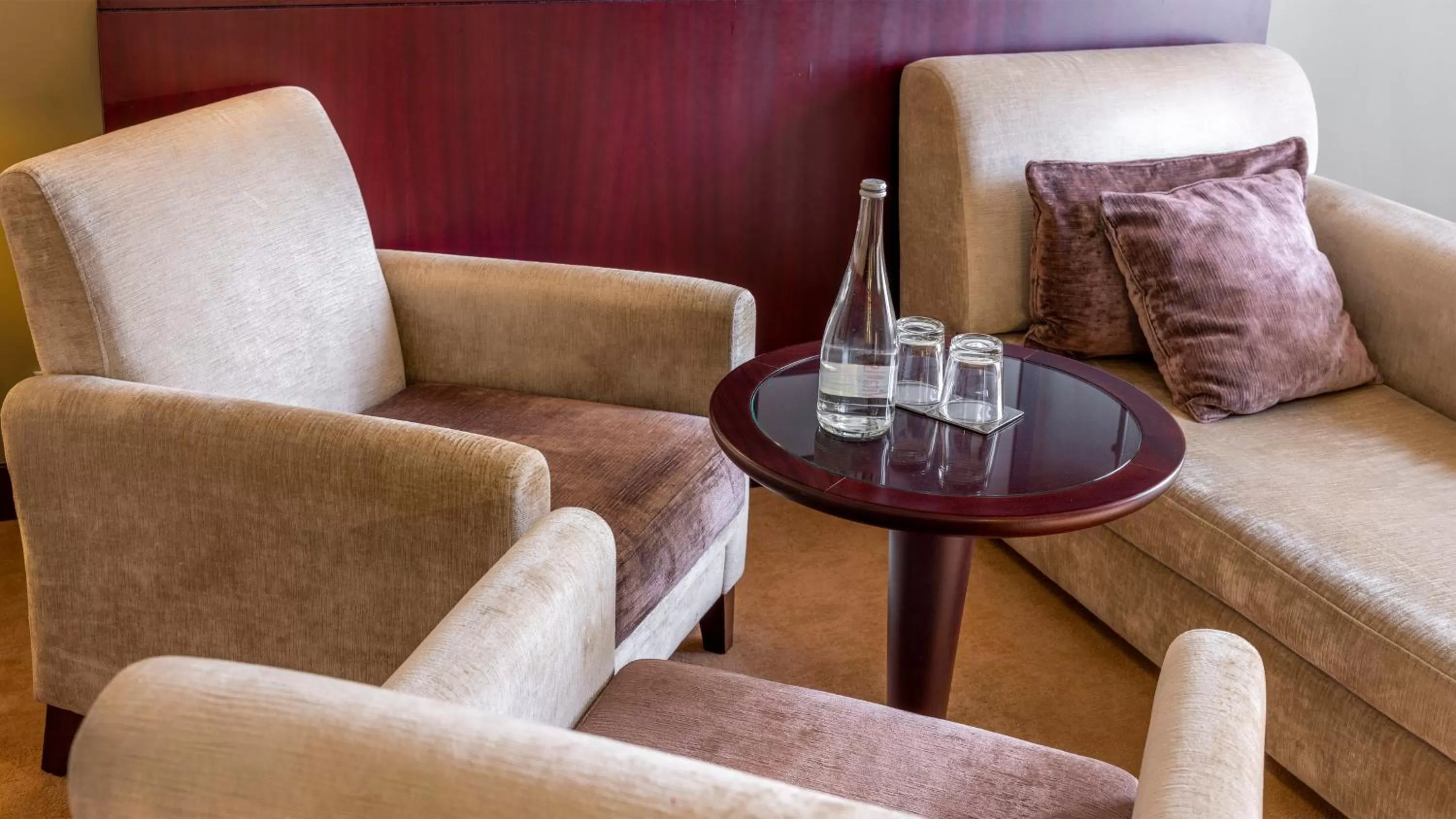 Photo of the whole room in Crowne Plaza Porto by IHG