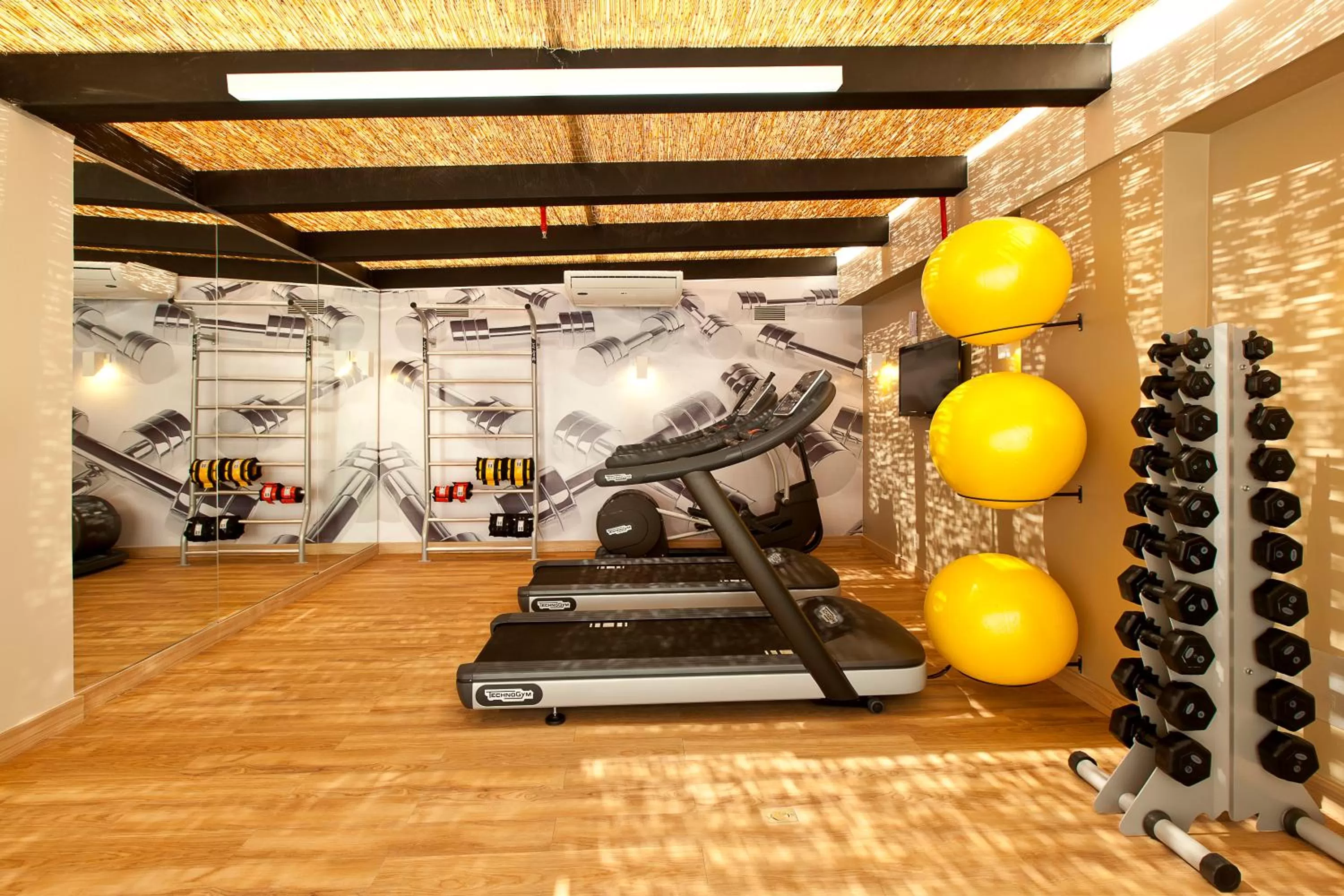 Fitness centre/facilities in eSuites Savassi Toscanini