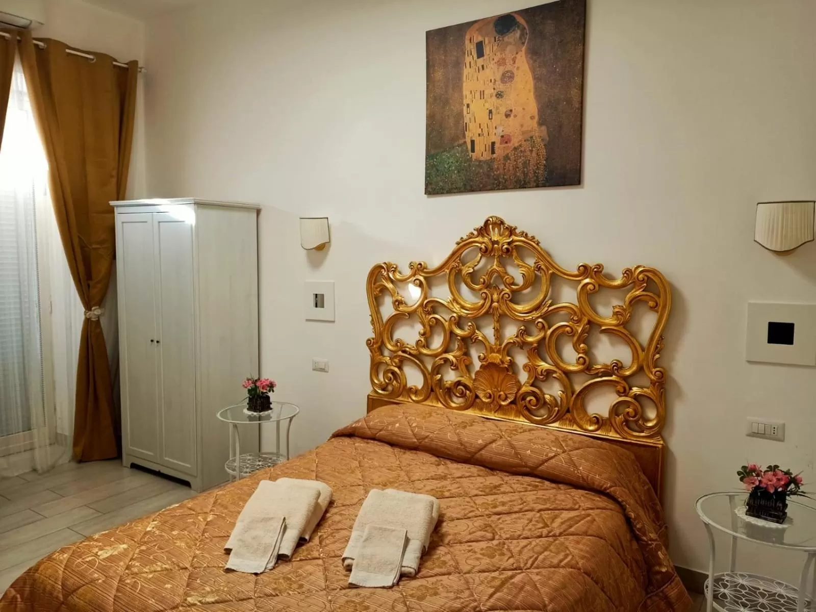 Photo of the whole room, Bed in Domus San Biagio 14