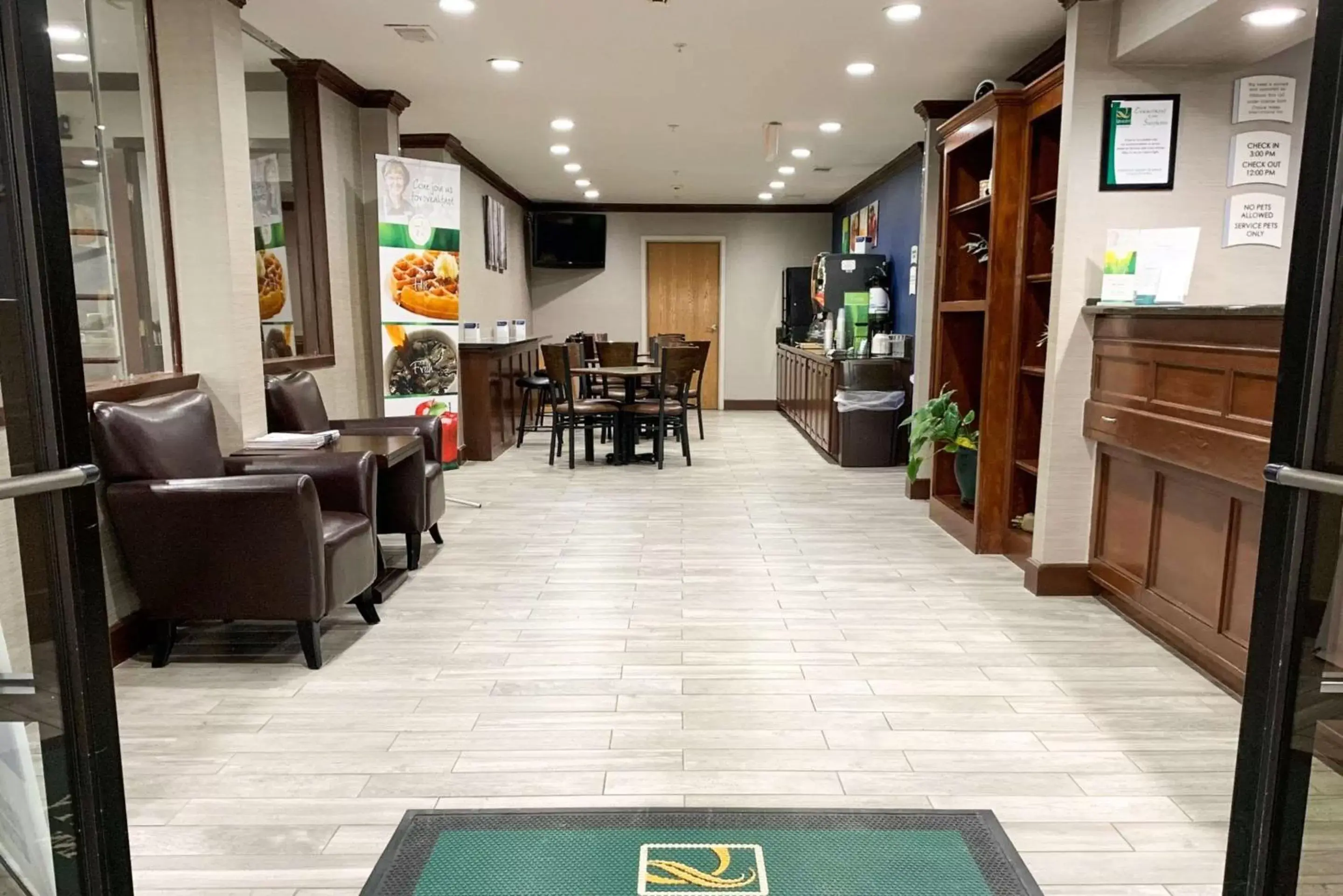 Lobby or reception, Restaurant/Places to Eat in Quality Inn