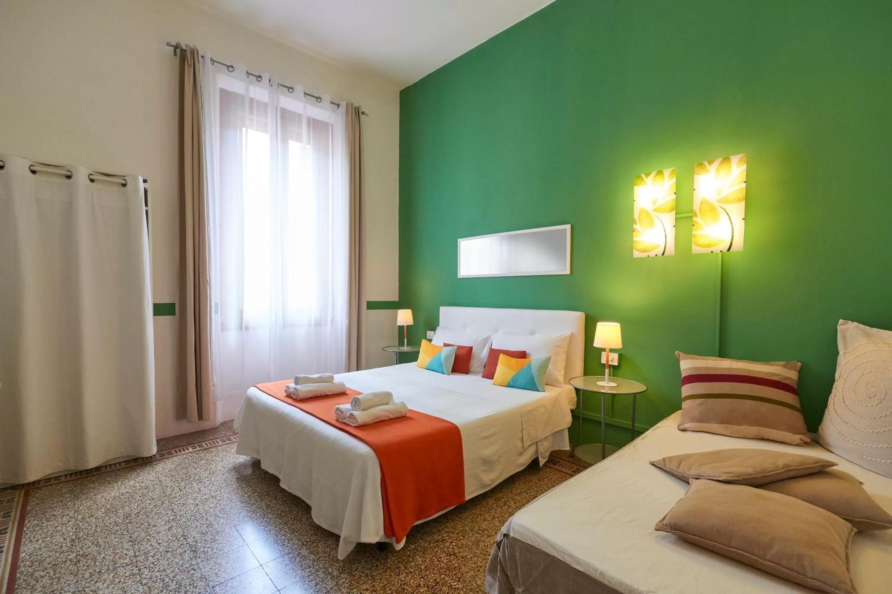 Bed in B&B In Centro