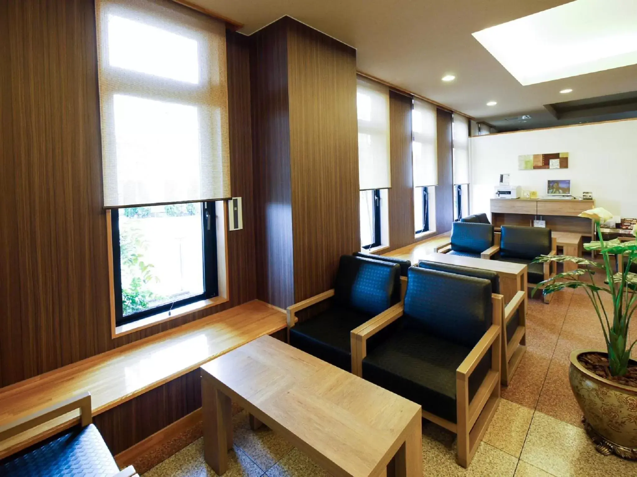 Lobby or reception, Seating Area in Hotel Route-Inn Yonezawa Ekihigashi