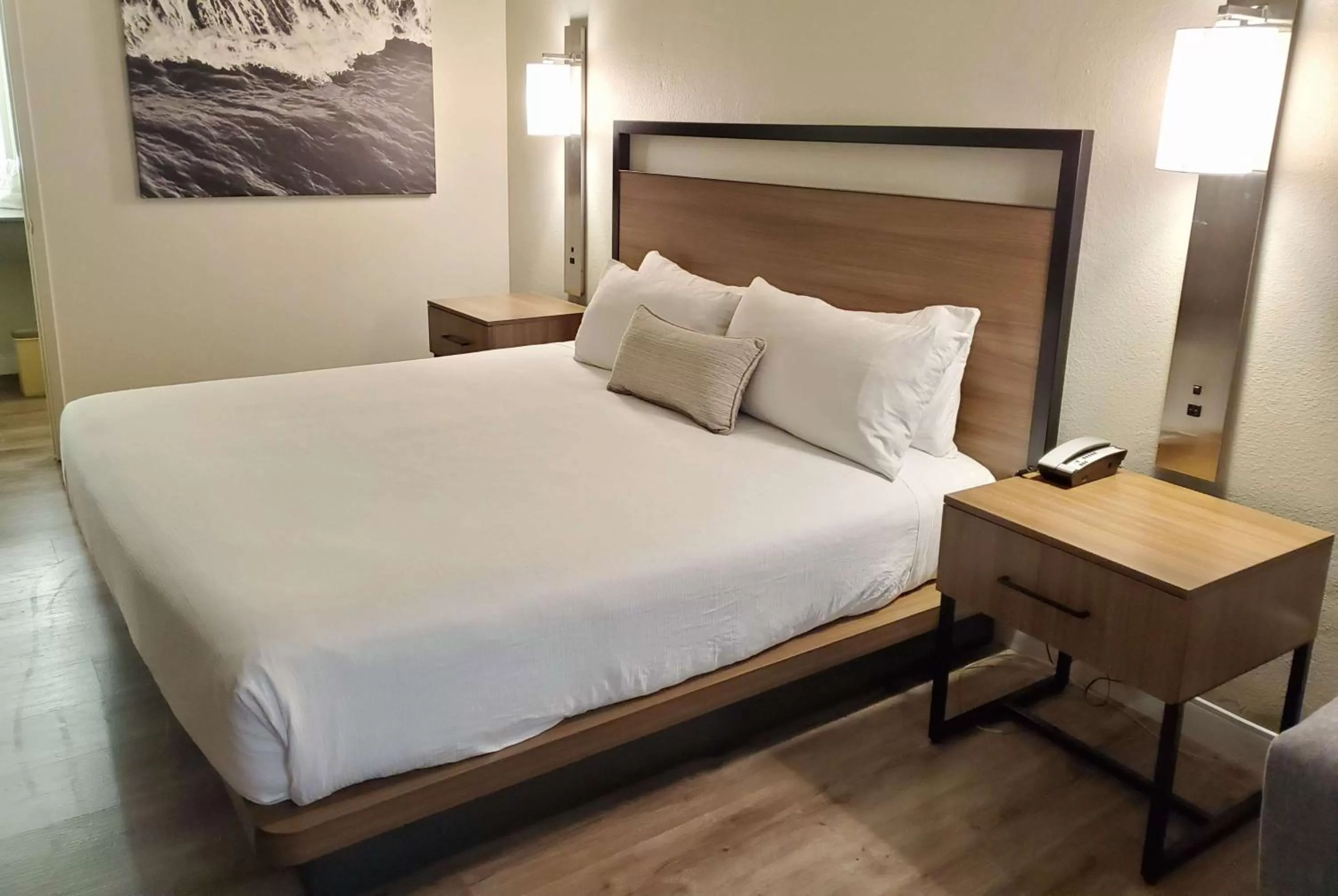 Photo of the whole room in Wyndham Garden San Diego