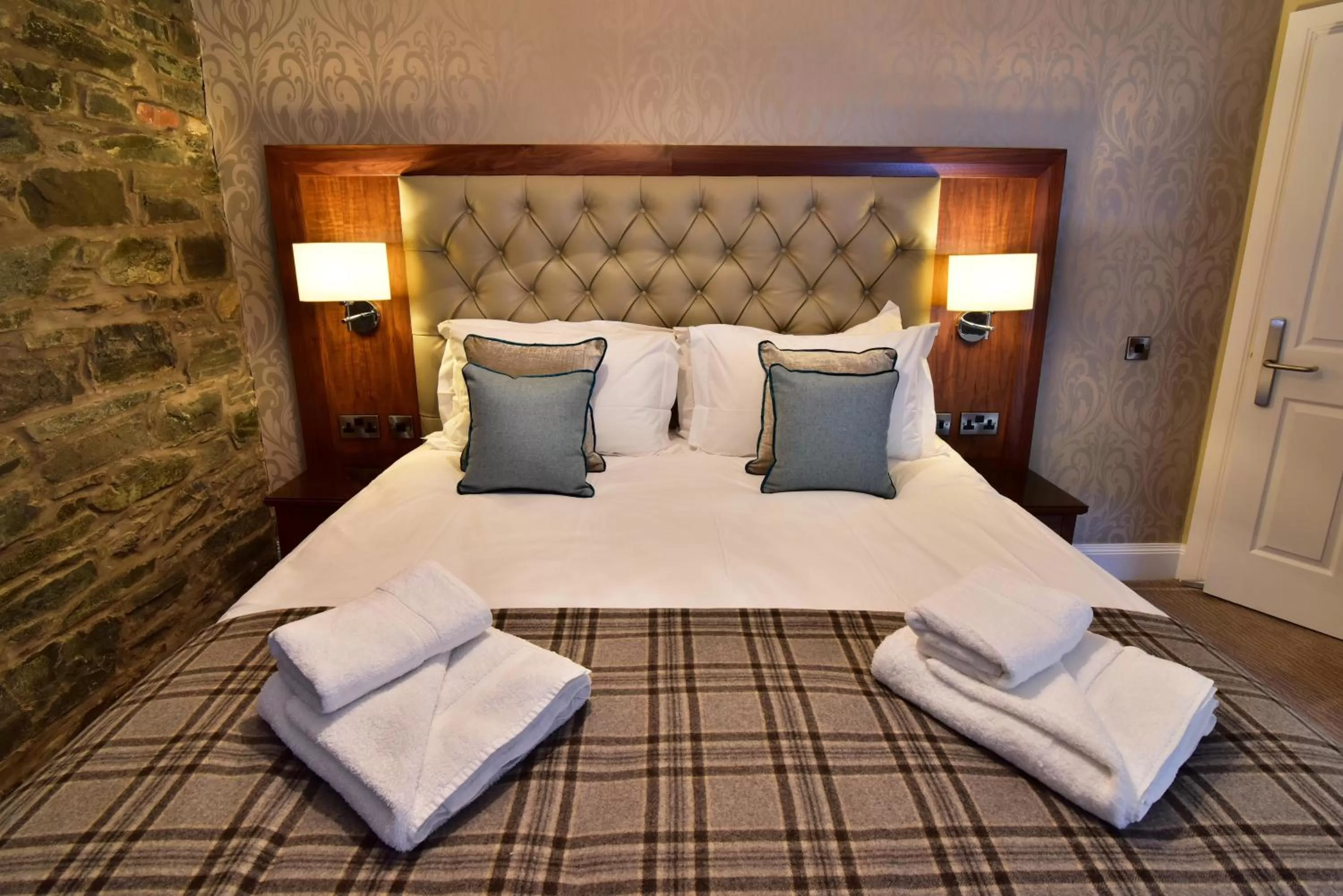 Decorative detail, Bed in The Townhouse Aberfeldy - Rooms & Breakfast