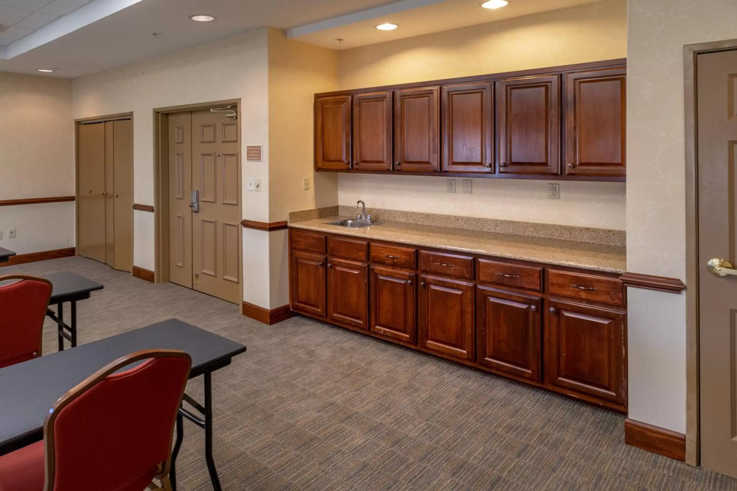 Meeting/conference room in Country Inn & Suites by Radisson, Princeton, WV