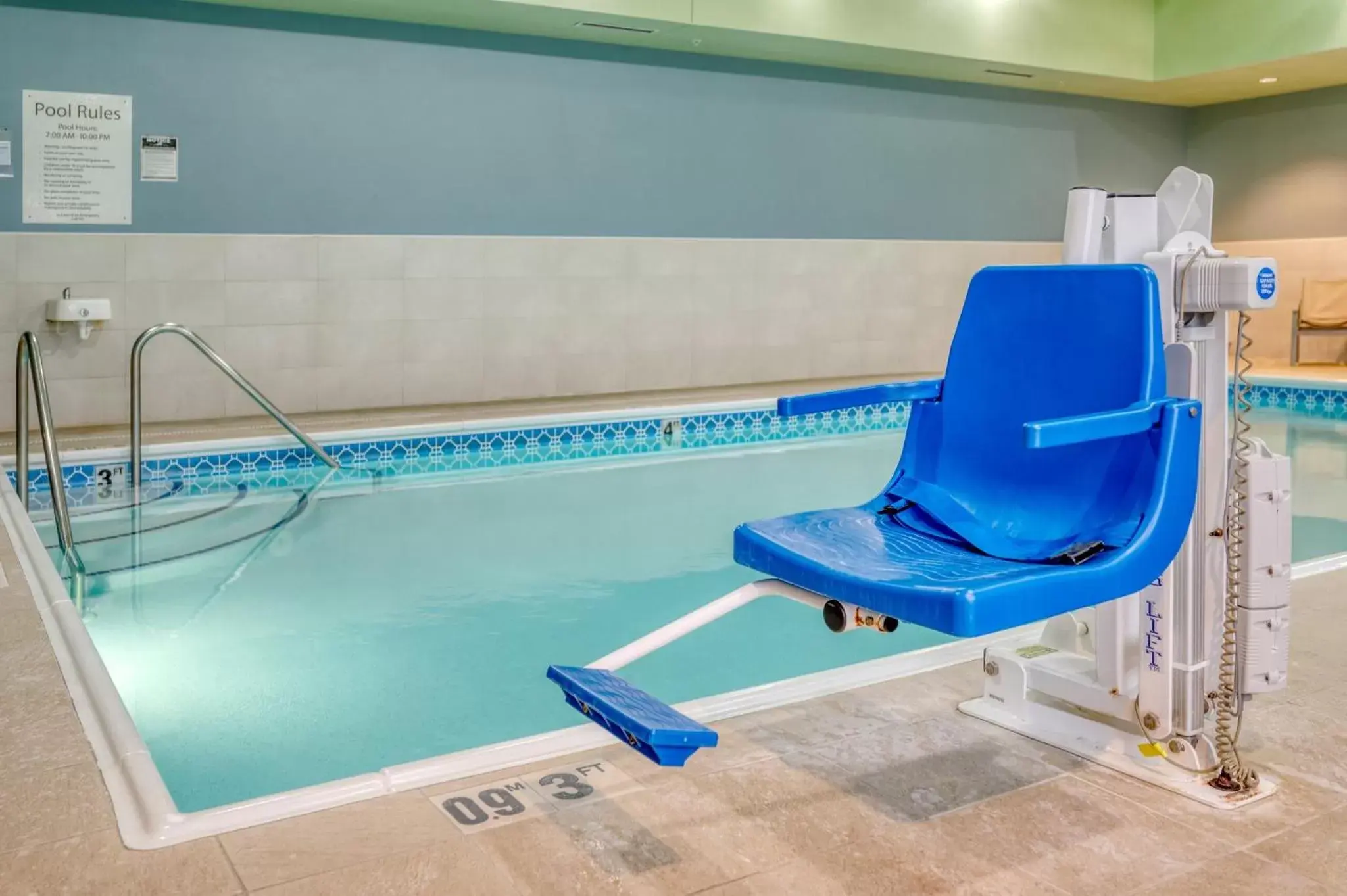 Swimming pool in Holiday Inn Express Troy by IHG Swimming pool in Holiday Inn Express Troy by IHG