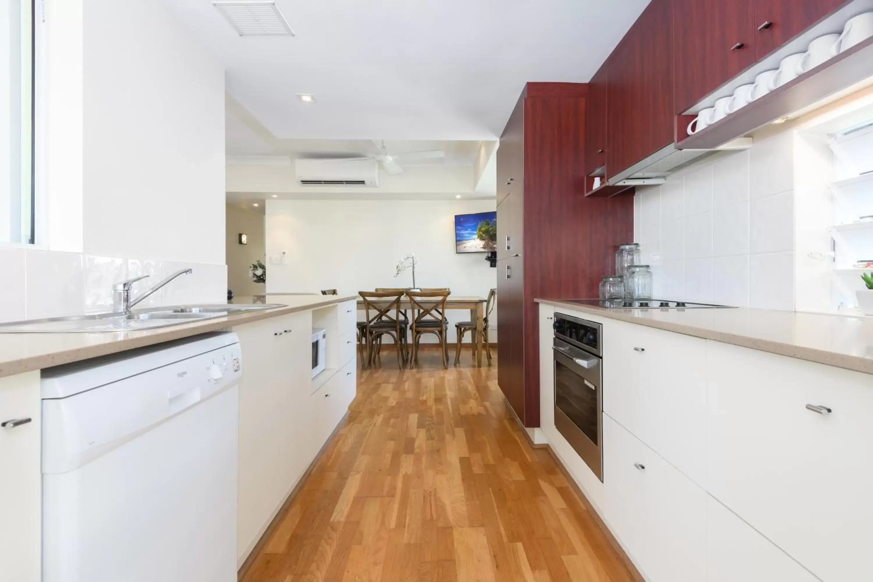 Kitchen/Kitchenette in Verandahs Boutique Apartments