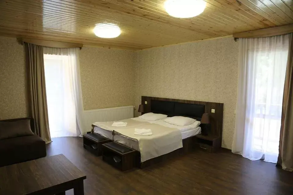 Classic Triple Room in Hotel Shgedi Mestia Classic Triple Room in Hotel Shgedi Mestia