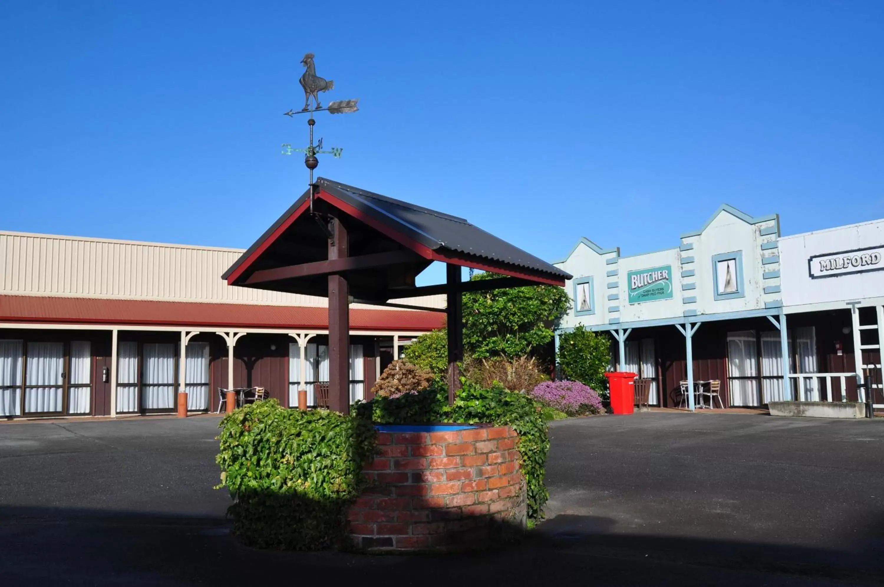 Day, Facade/Entrance in The Village Inn Hotel