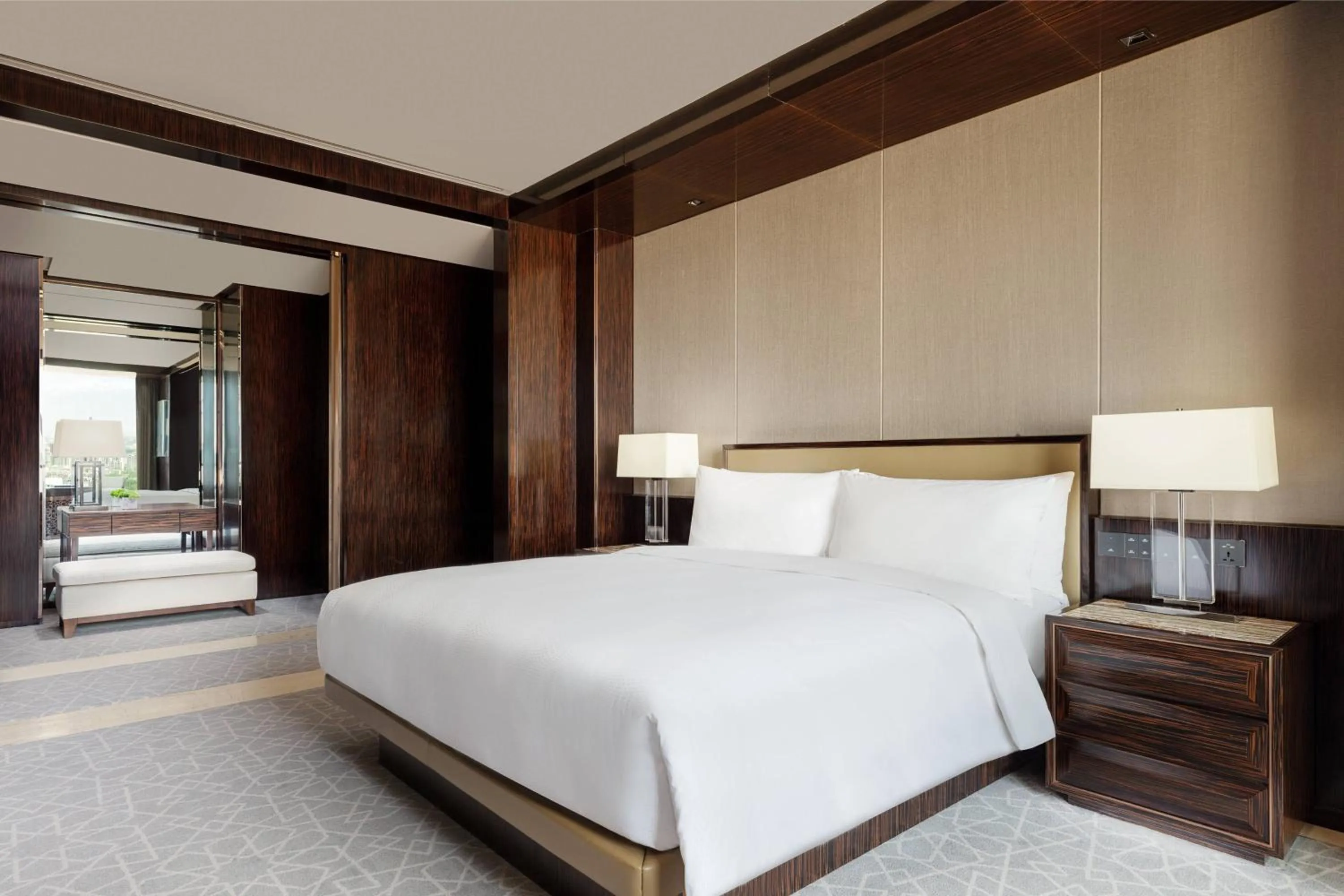 Bedroom, Bed in JW Marriott Hotel Yinchuan