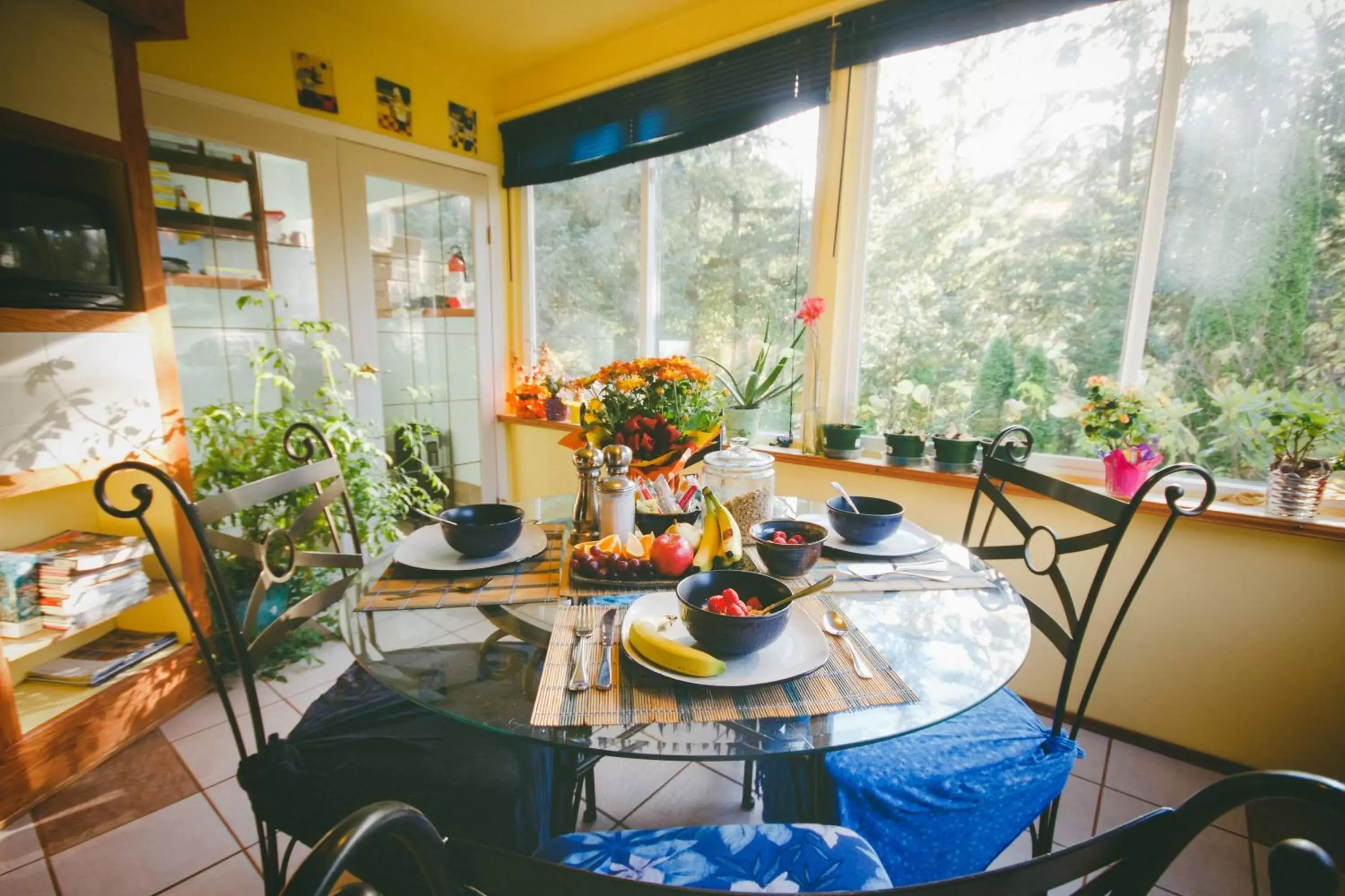 Restaurant/places to eat, Dining Area in Tall Trees Bed & Breakfast