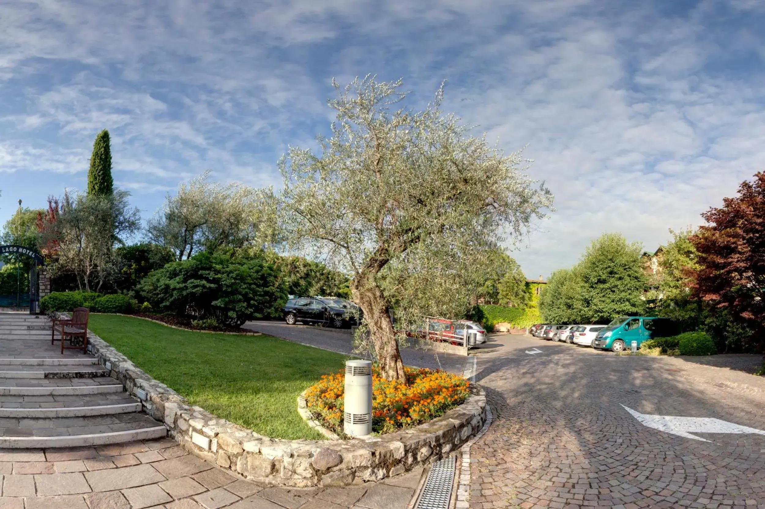 Parking in Iseo Lago Hotel