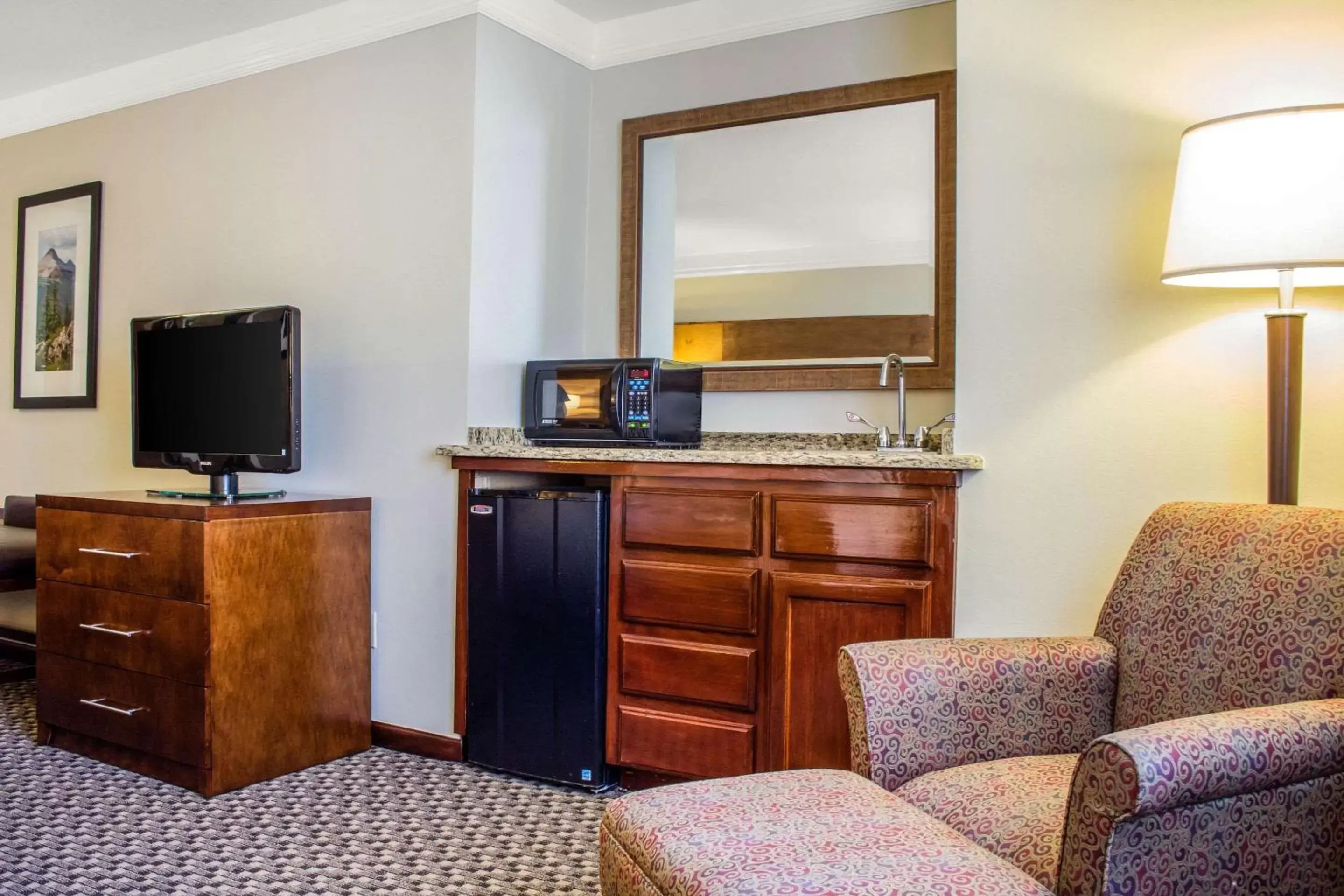 Photo of the whole room, TV/Entertainment Center in Comfort Inn & Suites Durango