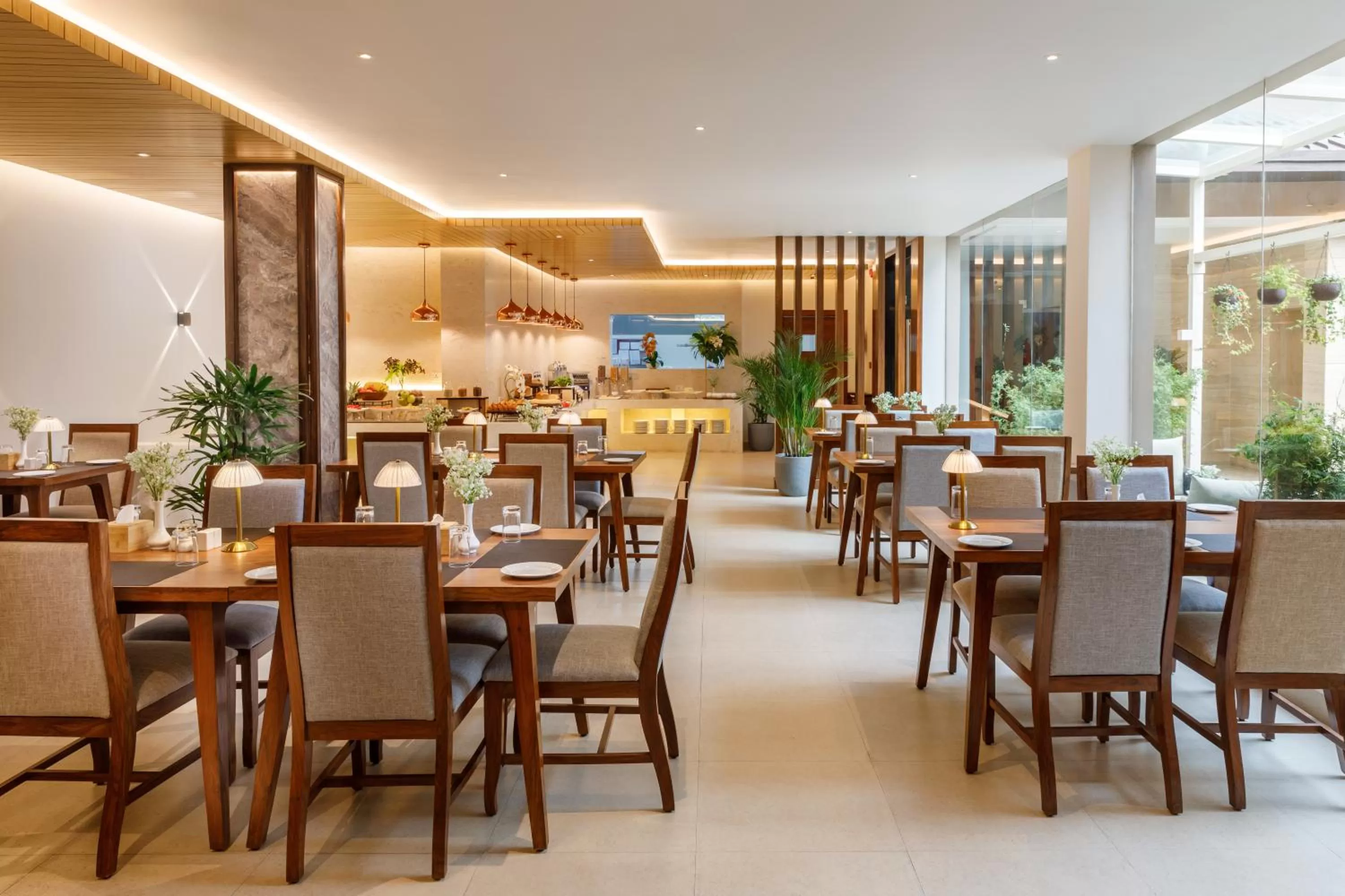 Restaurant/places to eat in Hotel Thrive, A Tropical Courtyard