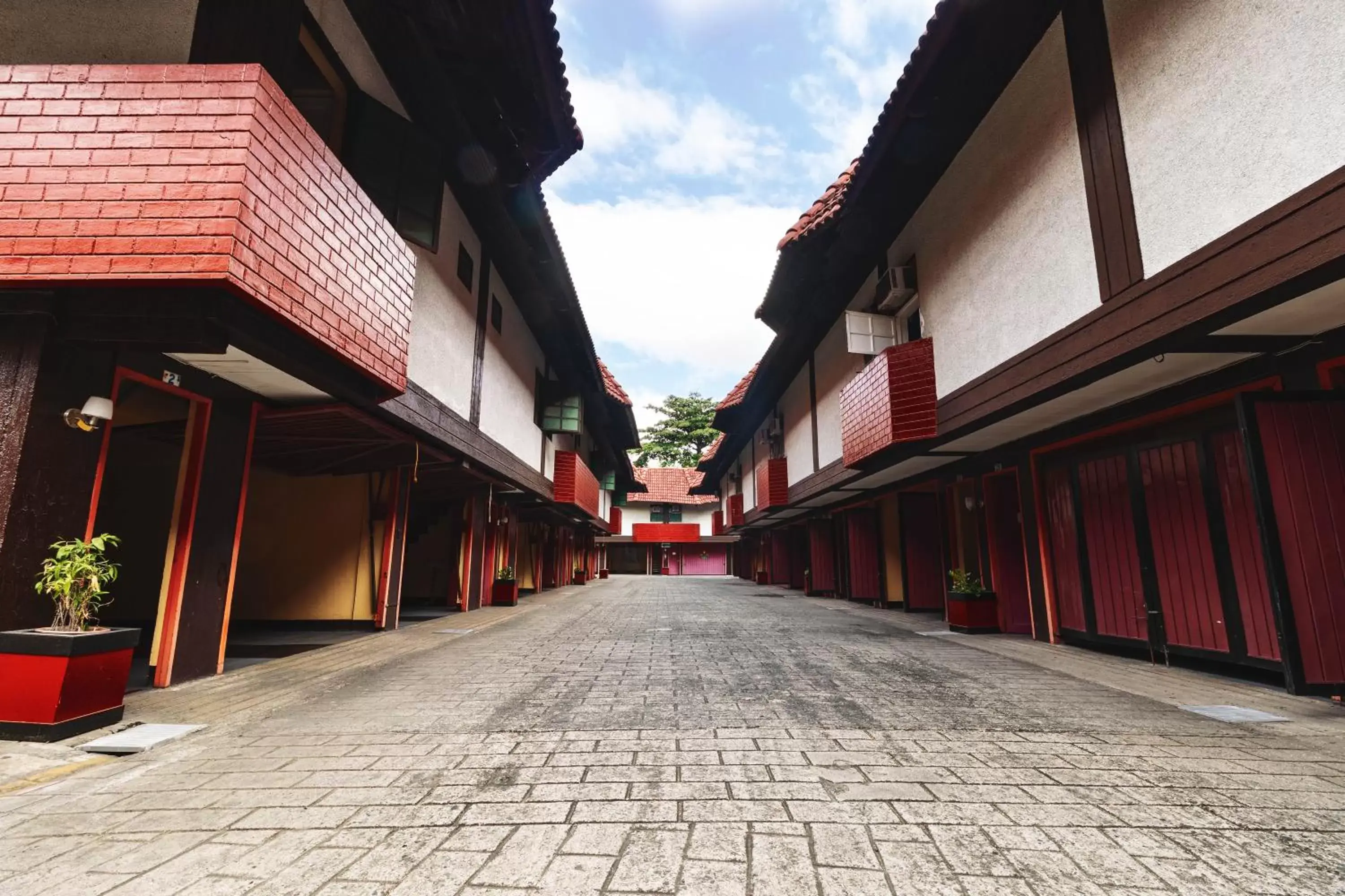 Property building in Town and Country Hotel V Mapa Property building in Town and Country Hotel V Mapa