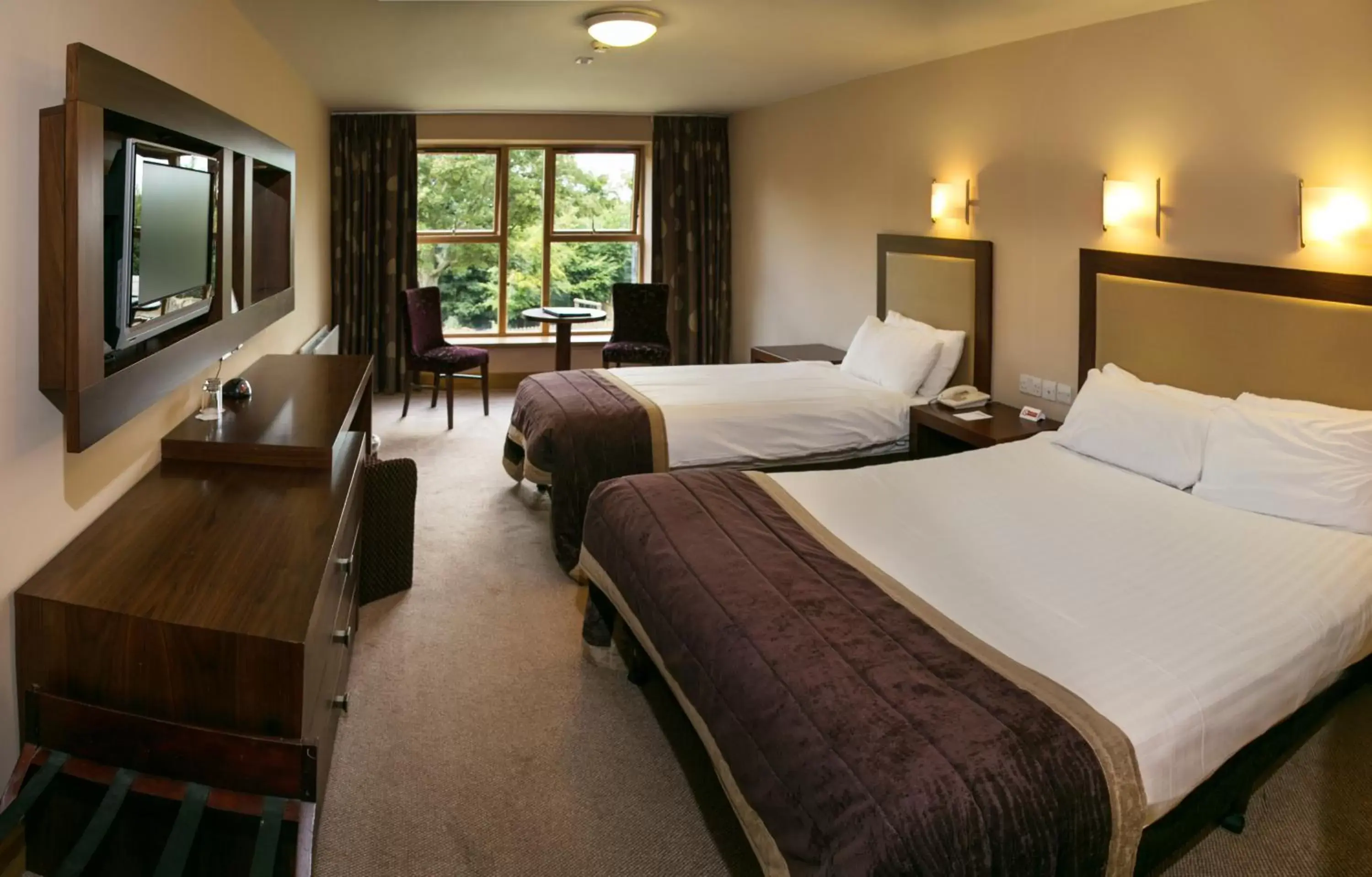 Bed in Westport Woods Hotel & Spa