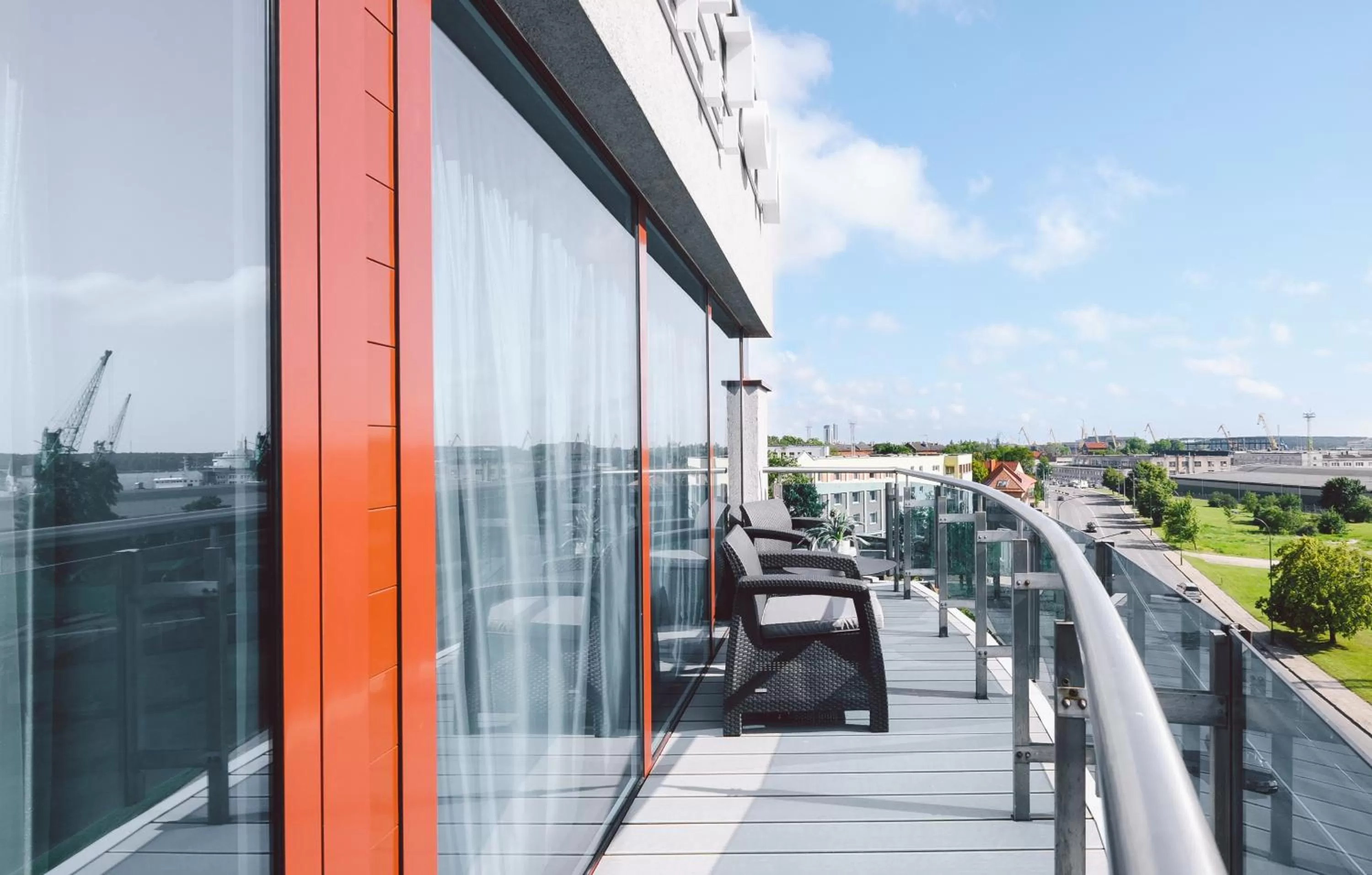 Communal lounge/ TV room in Dunetton - self check-in hotel