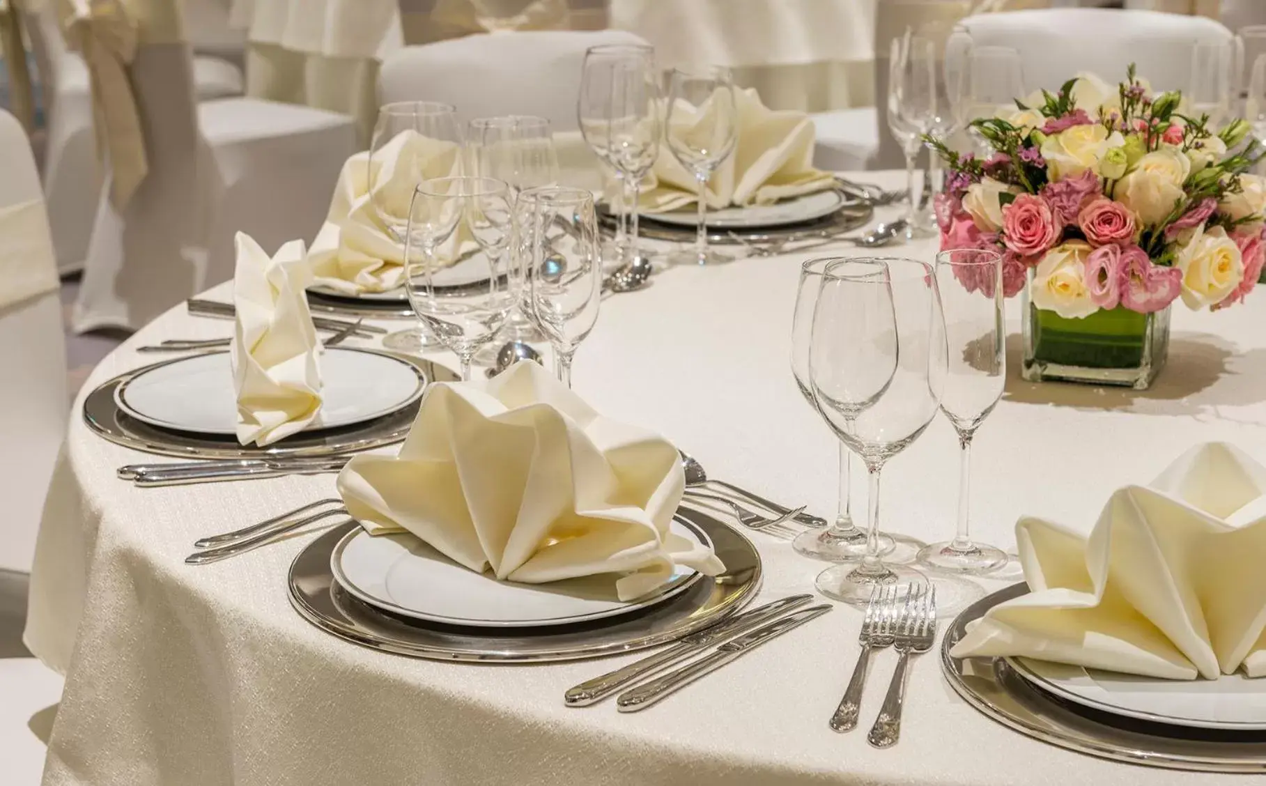Banquet/Function facilities, Restaurant/Places to Eat in Al Habtoor Polo Resort