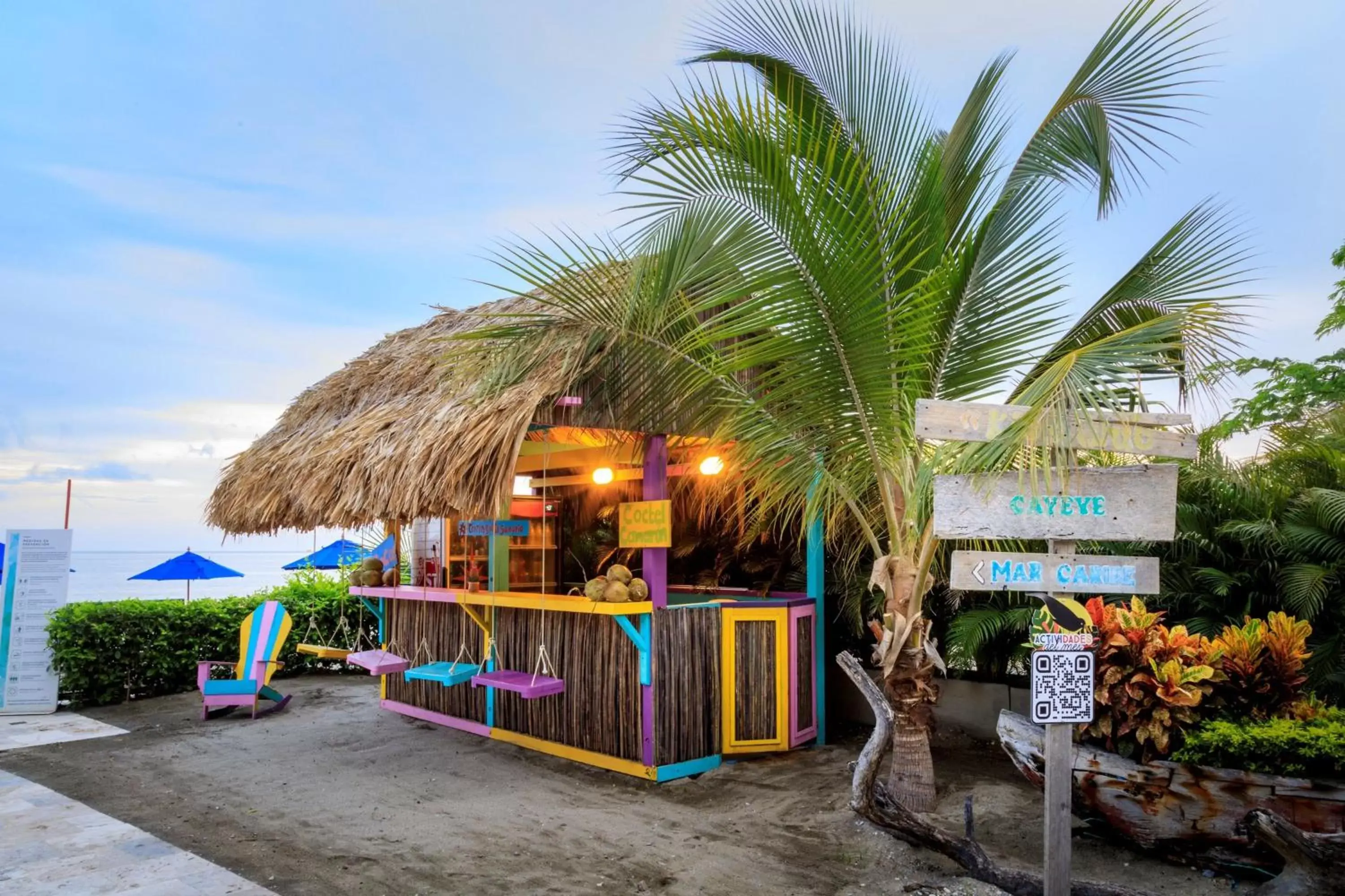 Restaurant/places to eat, Children's Play Area in Santa Marta Marriott Resort Playa Dormida