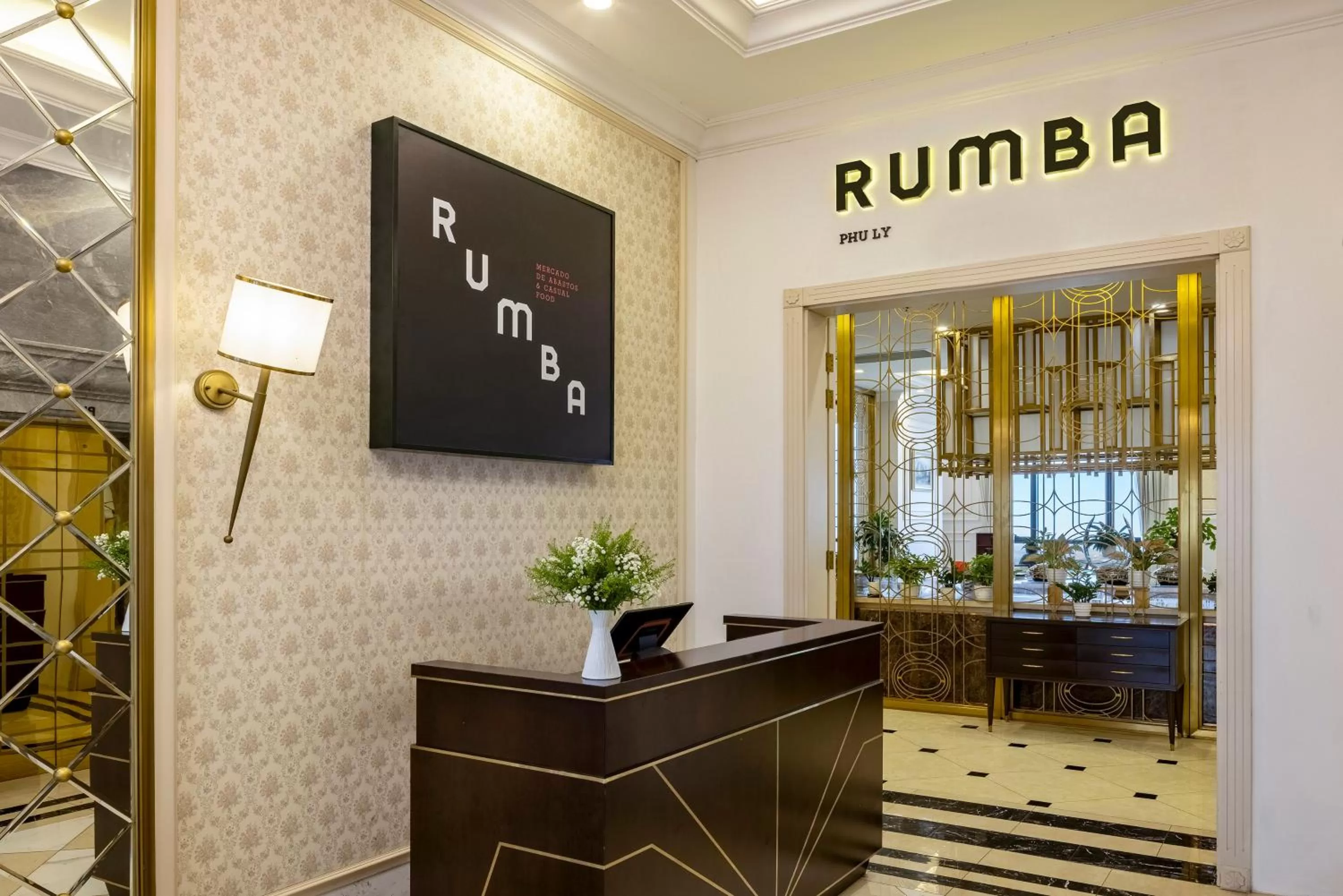 Restaurant/places to eat in Meliá Vinpearl Phu Ly