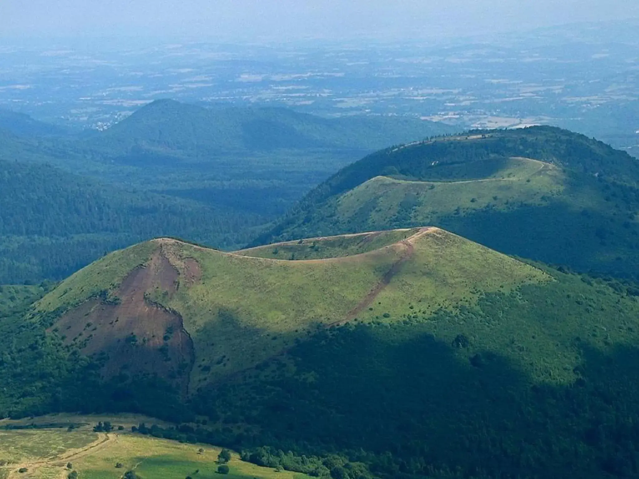 Natural landscape, Bird's-eye View in Campanile Clermont Ferrand Centre