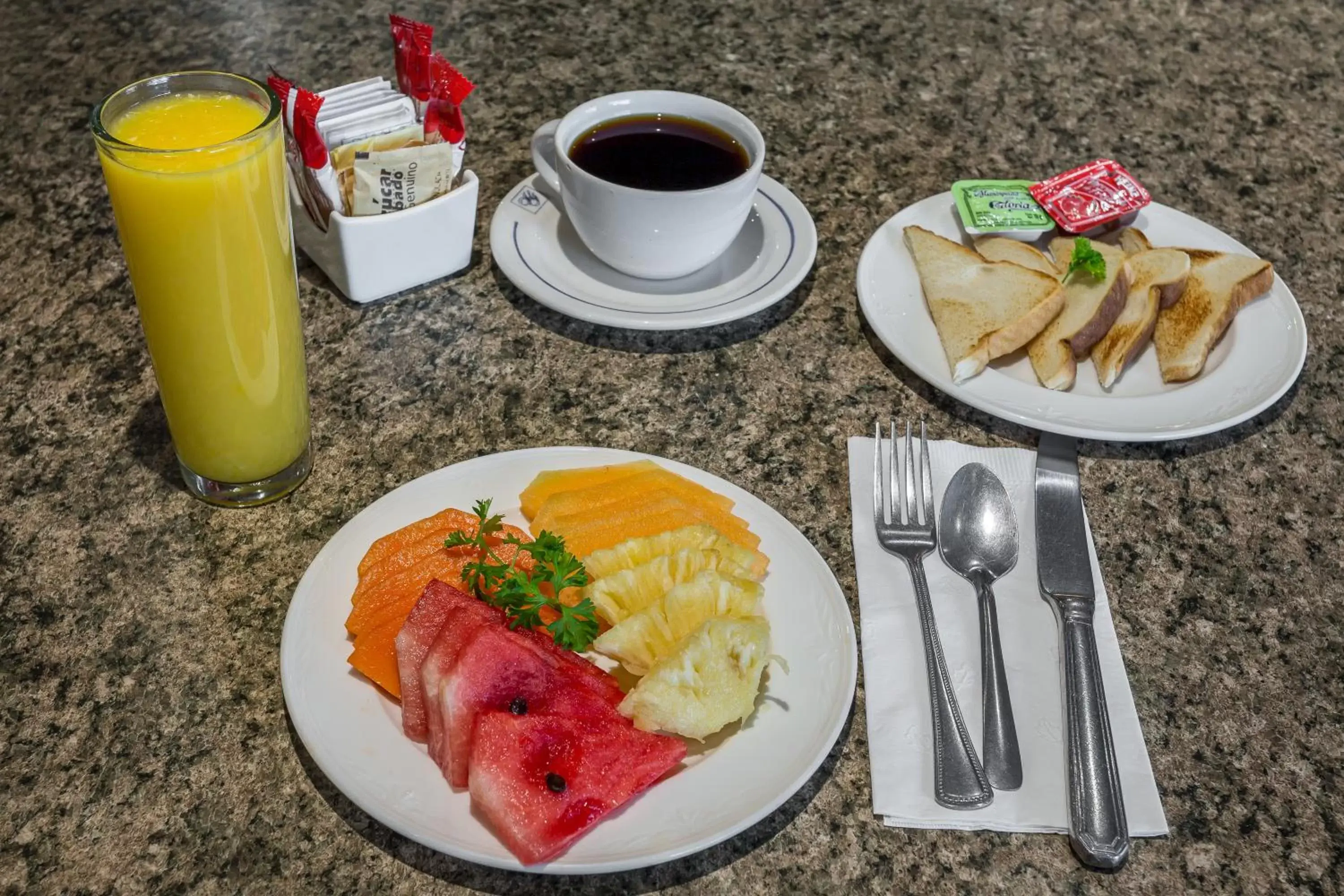 Continental breakfast in Hotel Imperial Reforma